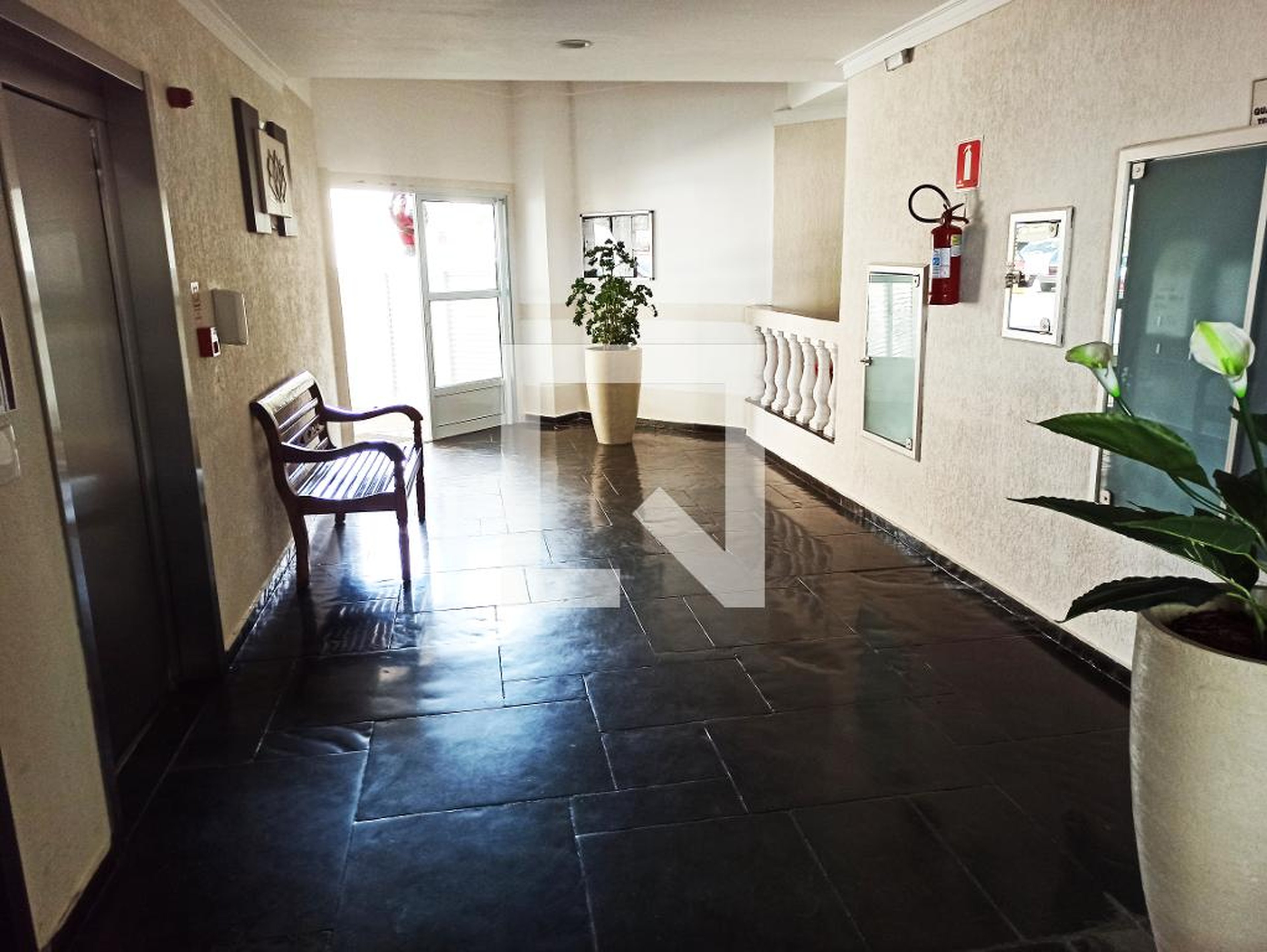 Hall de entrada - Conjunto Res Del Rey