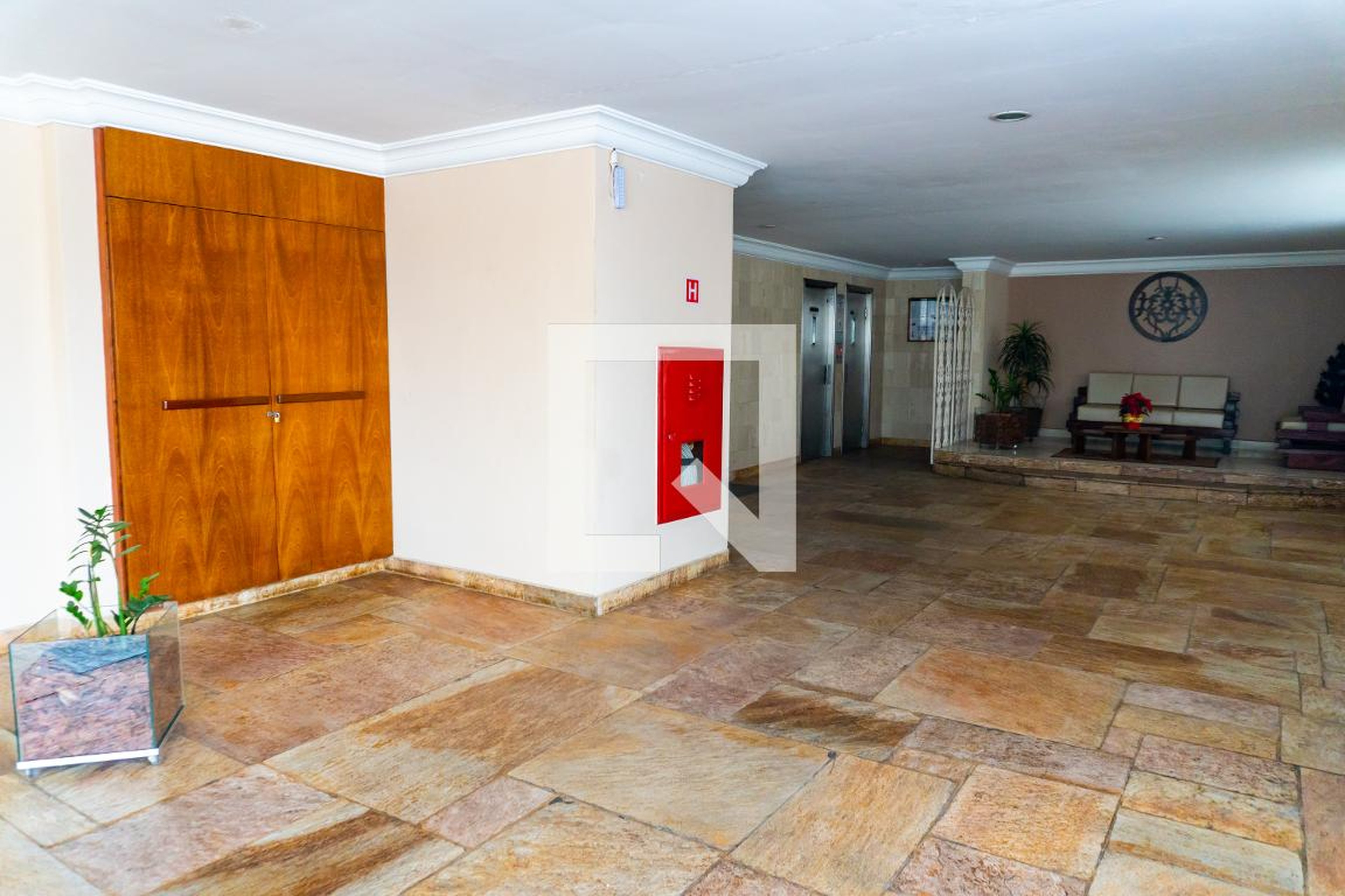 Hall social - Edifício Carlos Eduardo