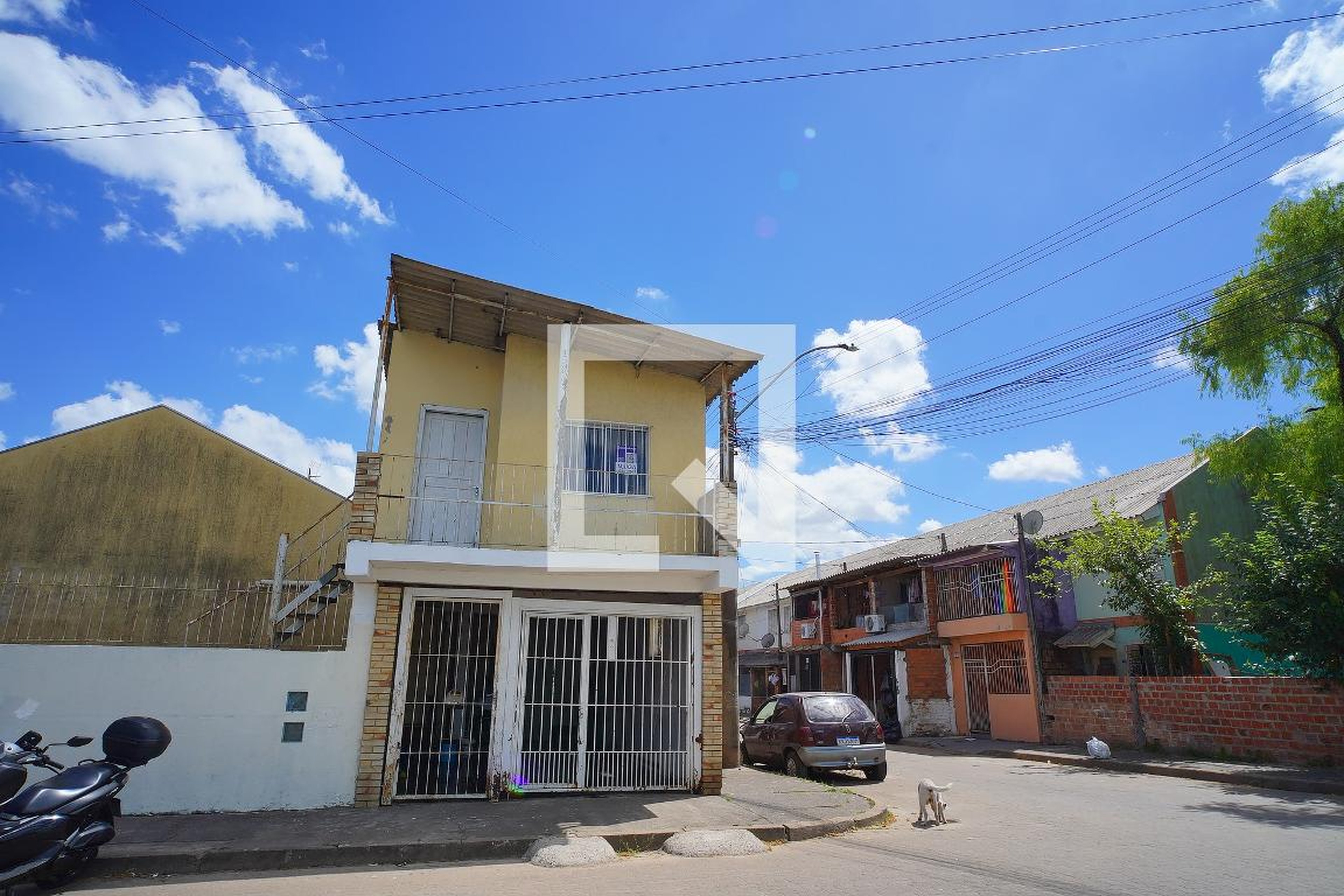 Fachada Condomínio em Rua Selma de Oliveira, 8
