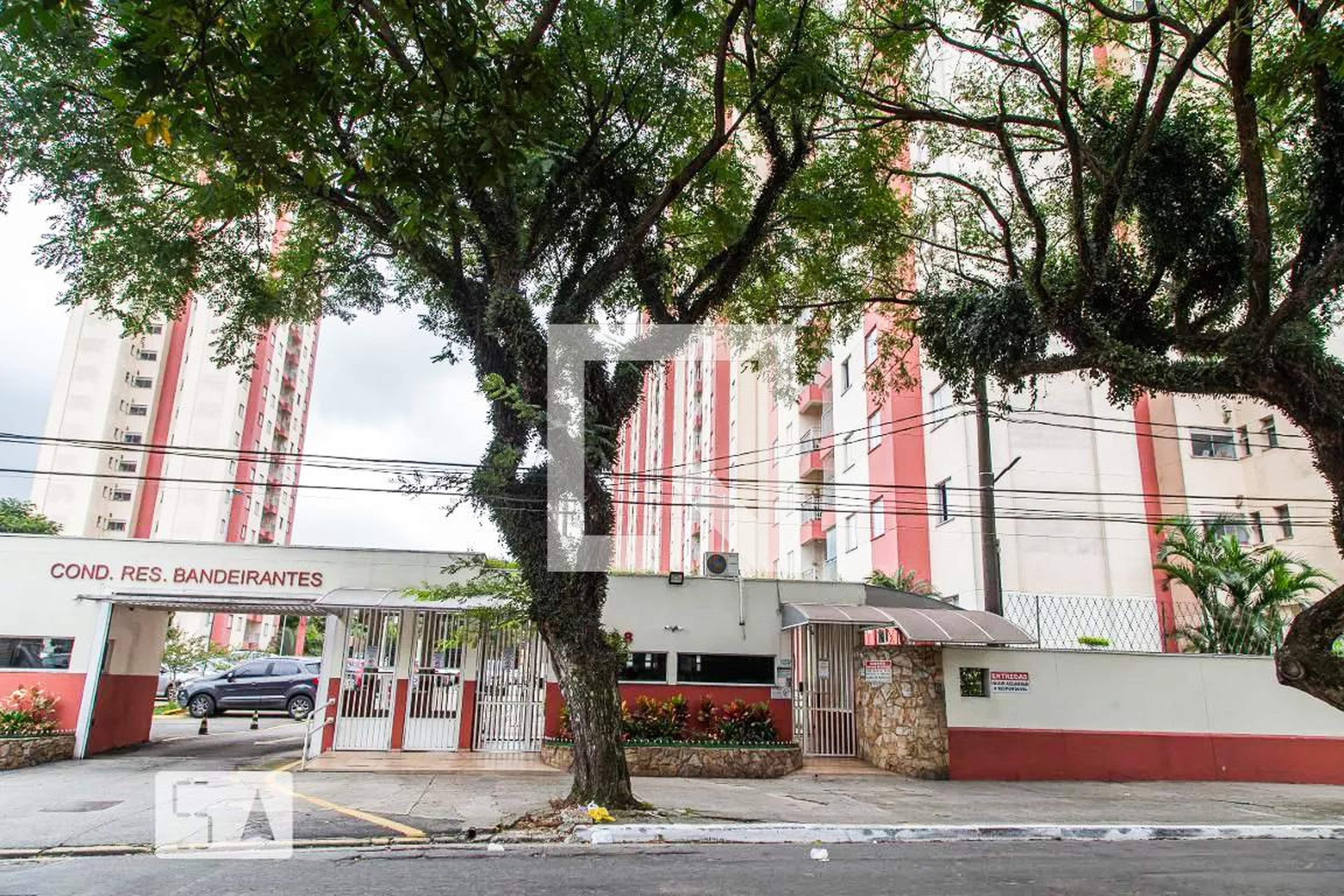 Fachada Residencial Bandeirantes