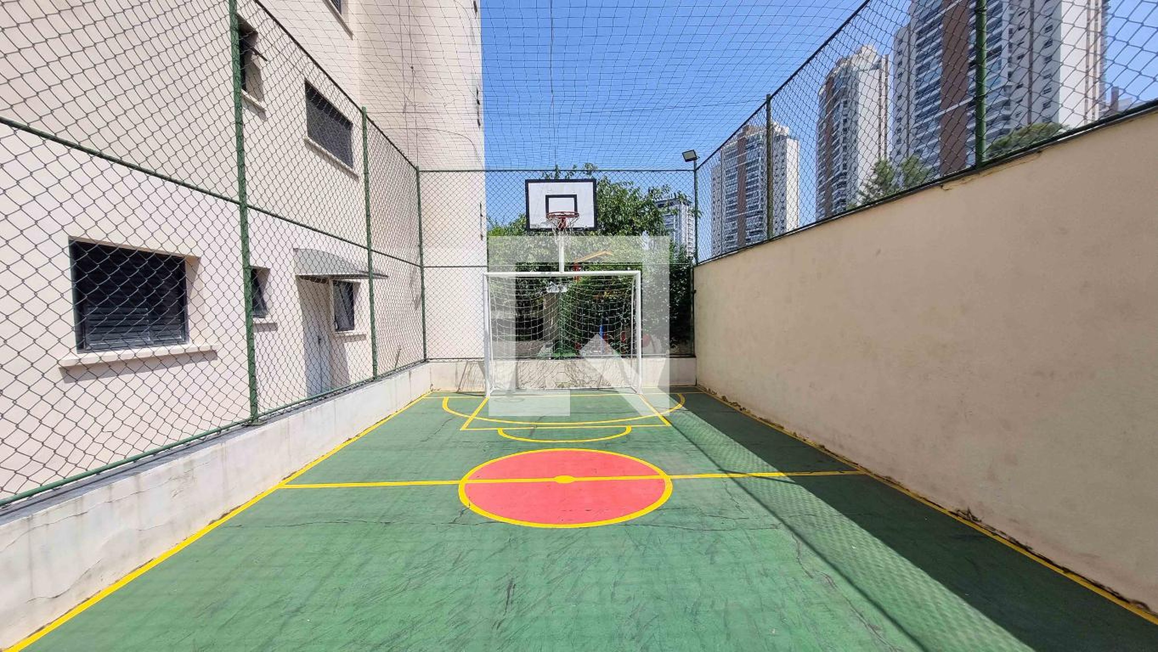 Quadra Esportiva - Petit Royal