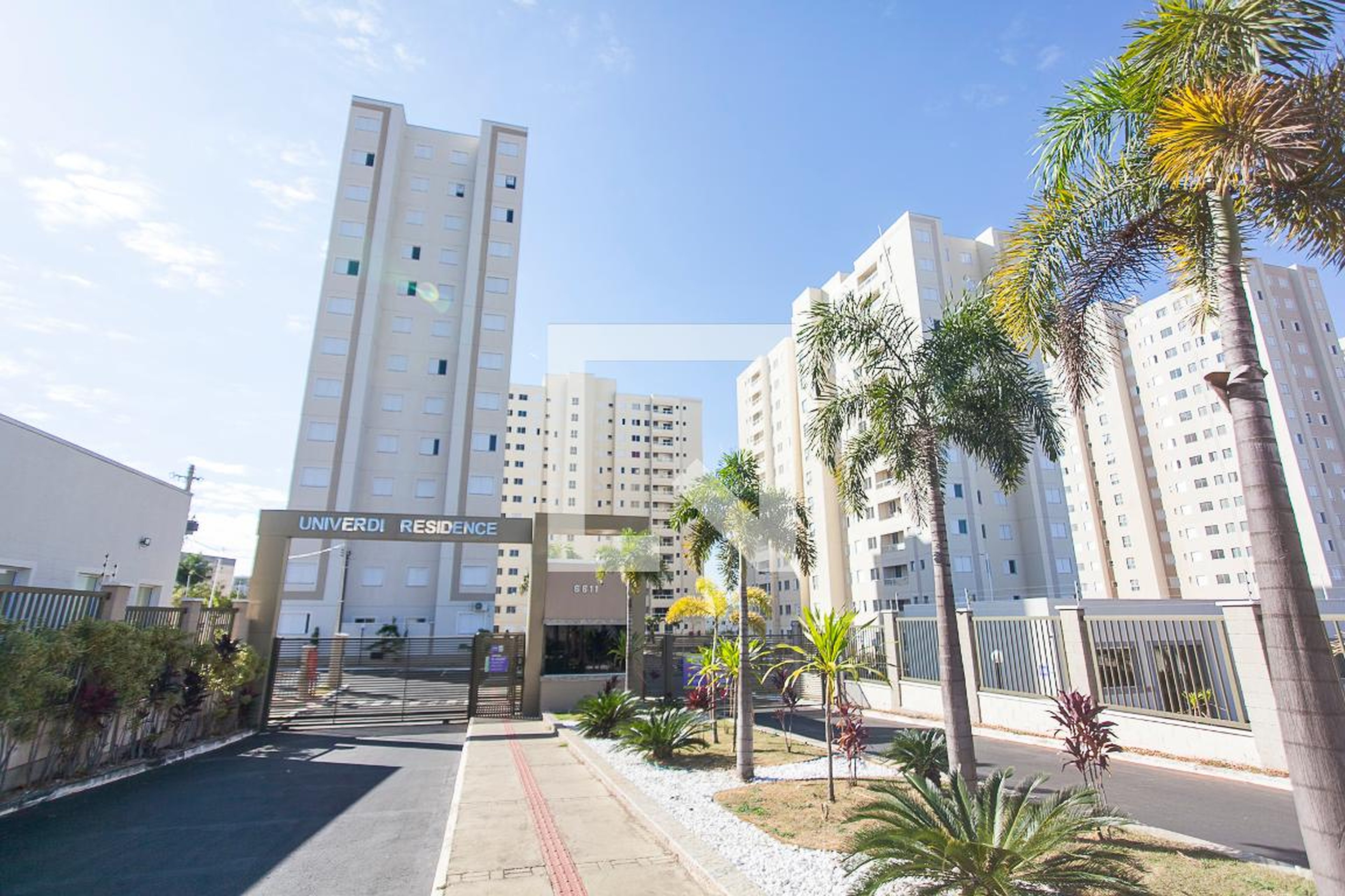 Fachada do Condominio Condomínio Univerdi Residence