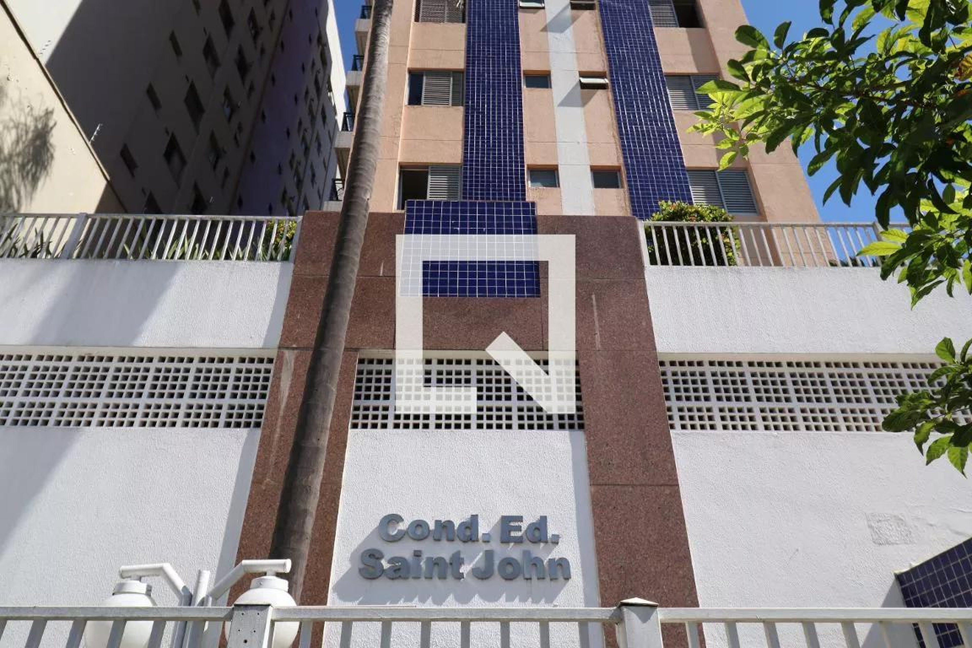 Fachada do Prédio Condomínio Saint John