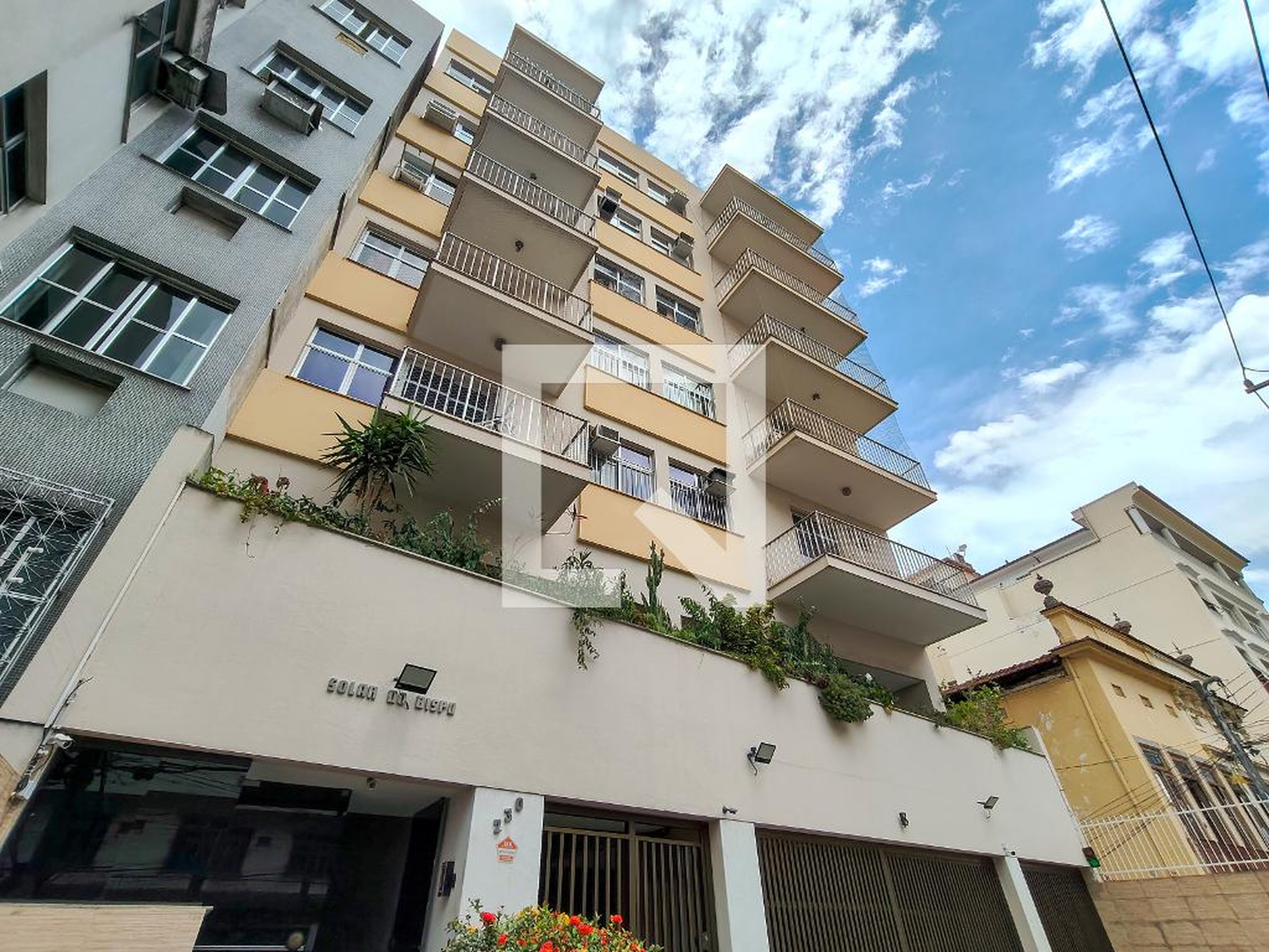 Fachada do Prédio Edifício Solar do Bispo