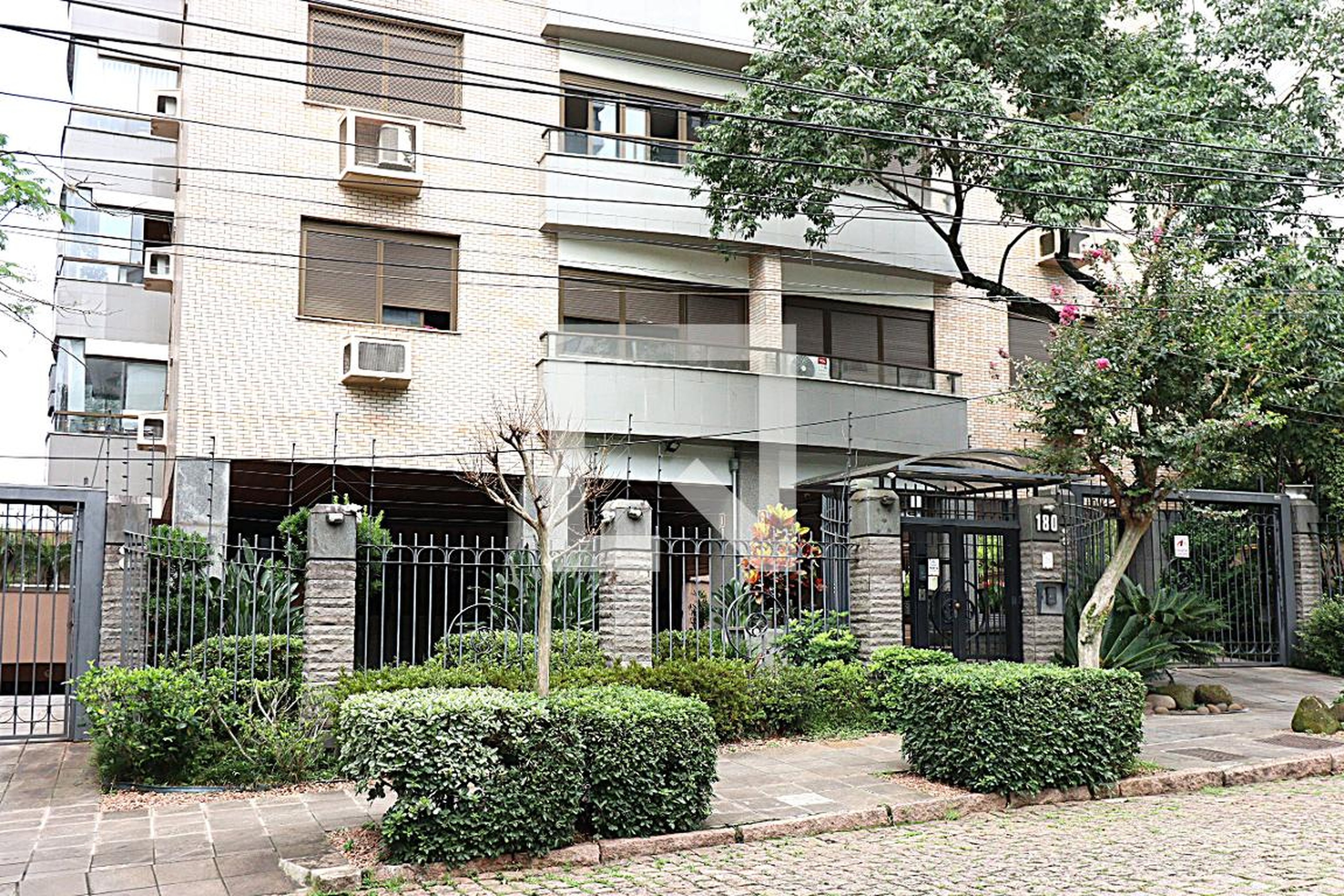 Fachada do Prédio Condomínio Saint Barth Ile