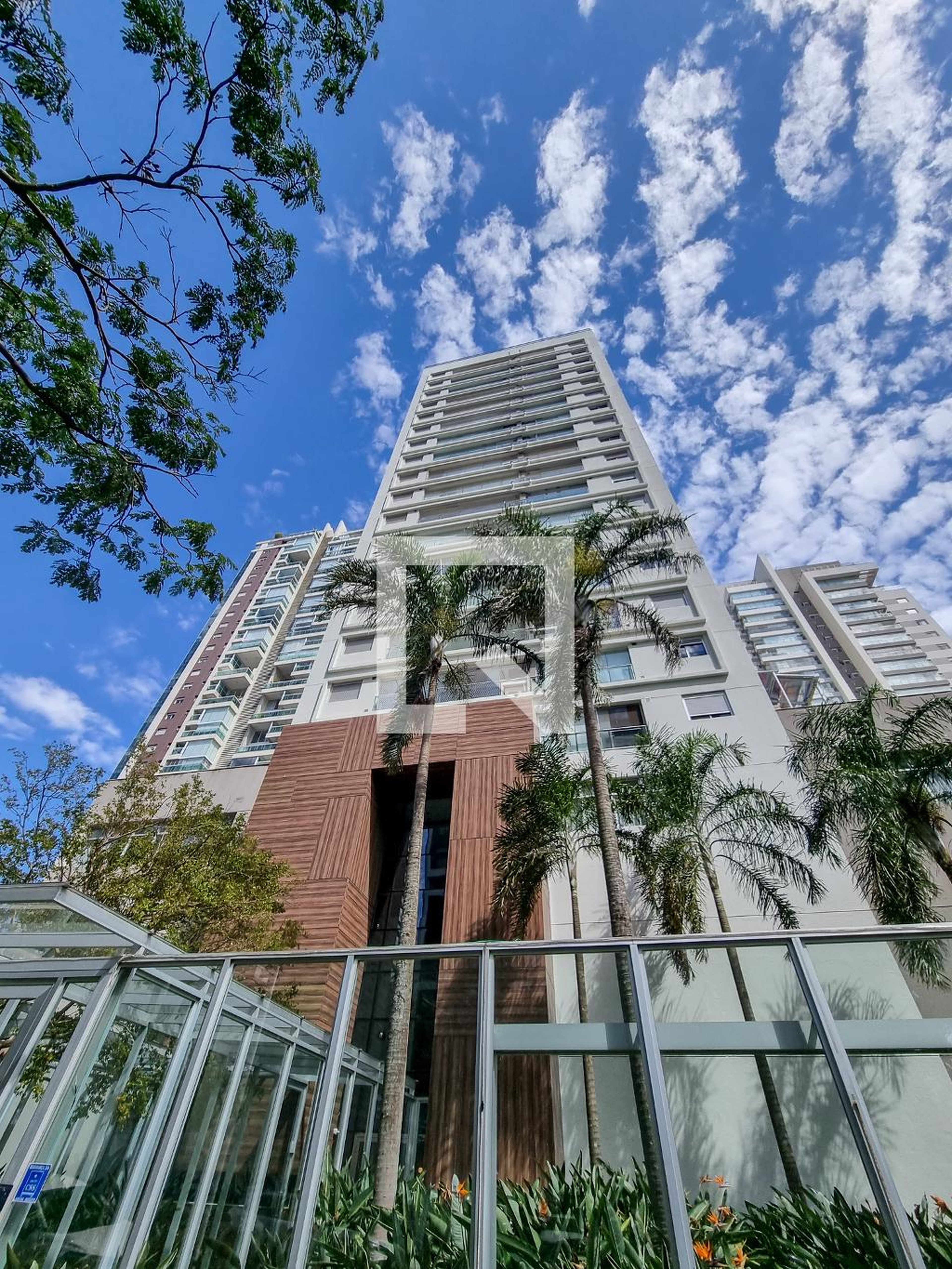 Fachada Condomínio New AGE Michigan