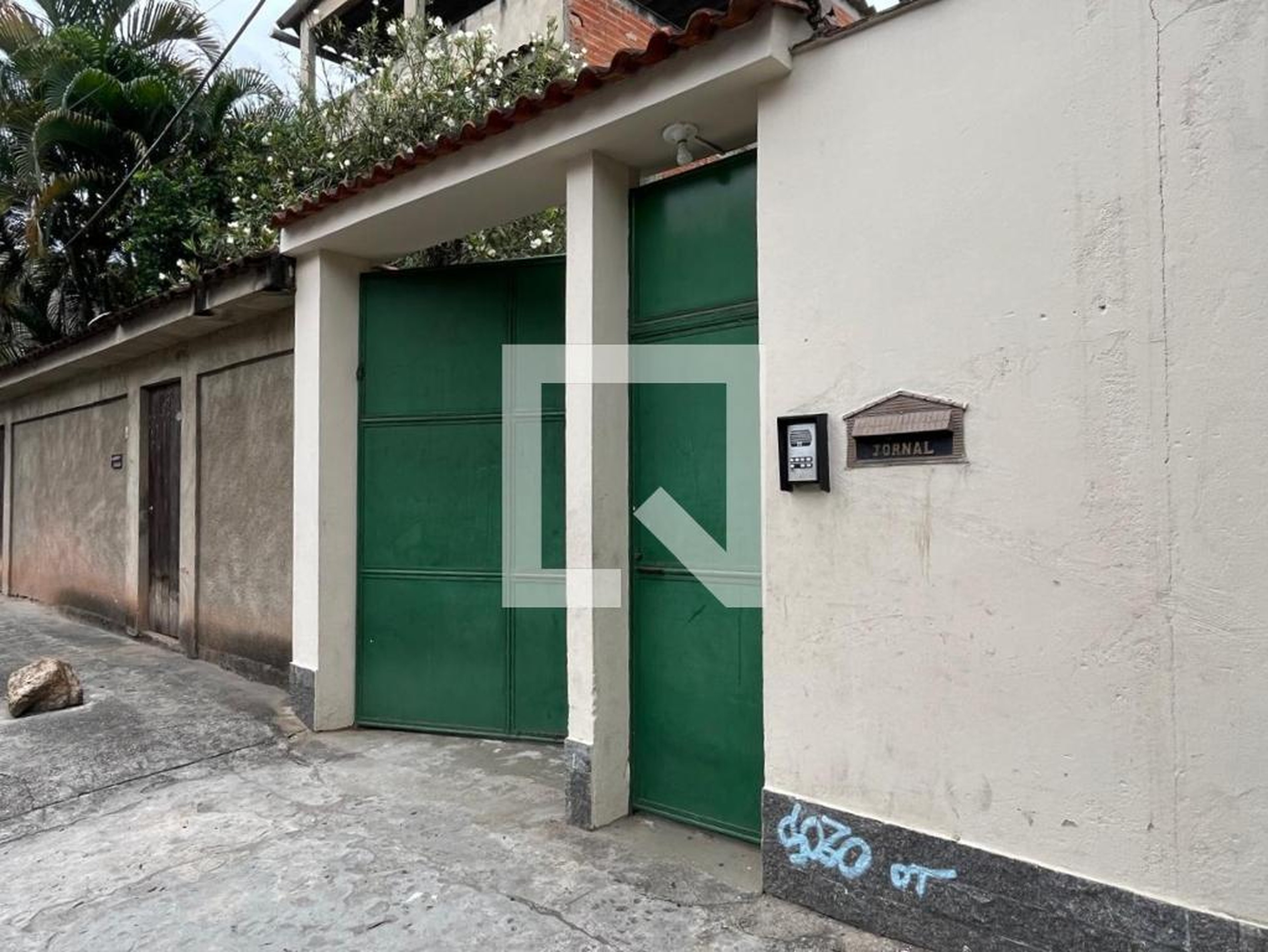 Fachada Condomínio em Rua Caiobá, 36