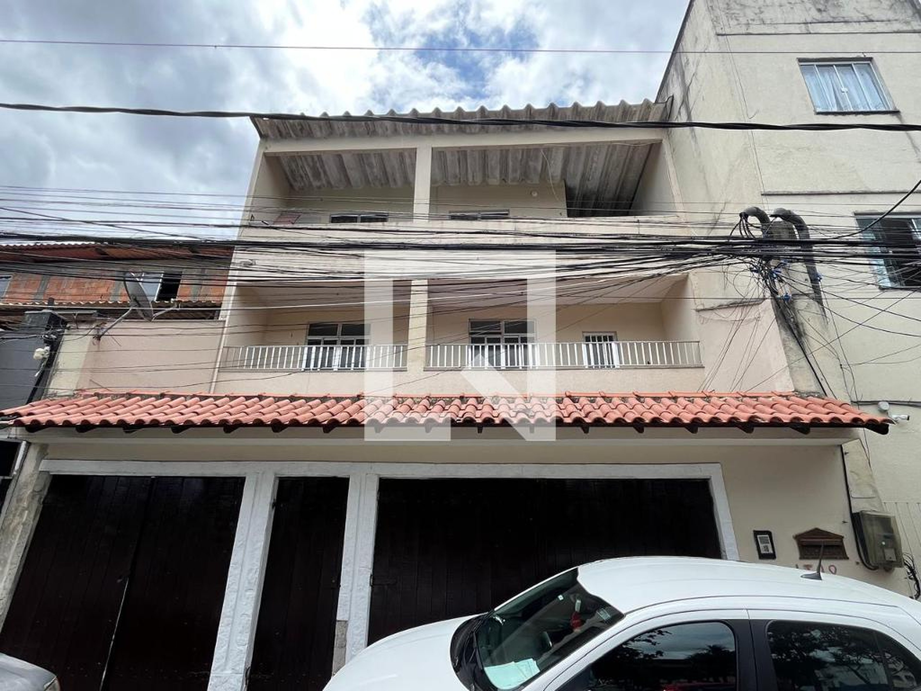 Fachada Condomínio em Rua Novo Jardim, 18