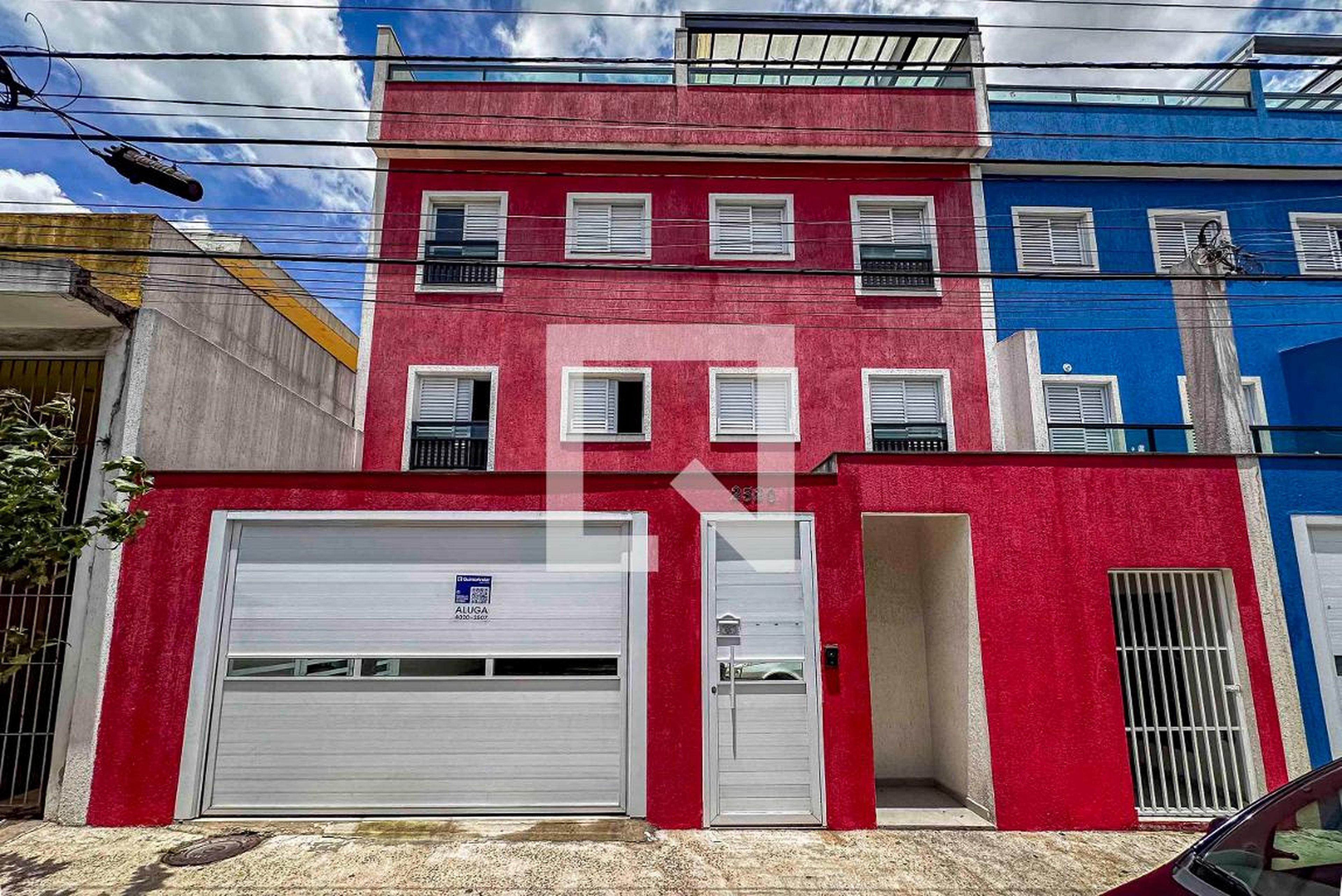 Fachada Condomínio em Rua Carijós, 2520