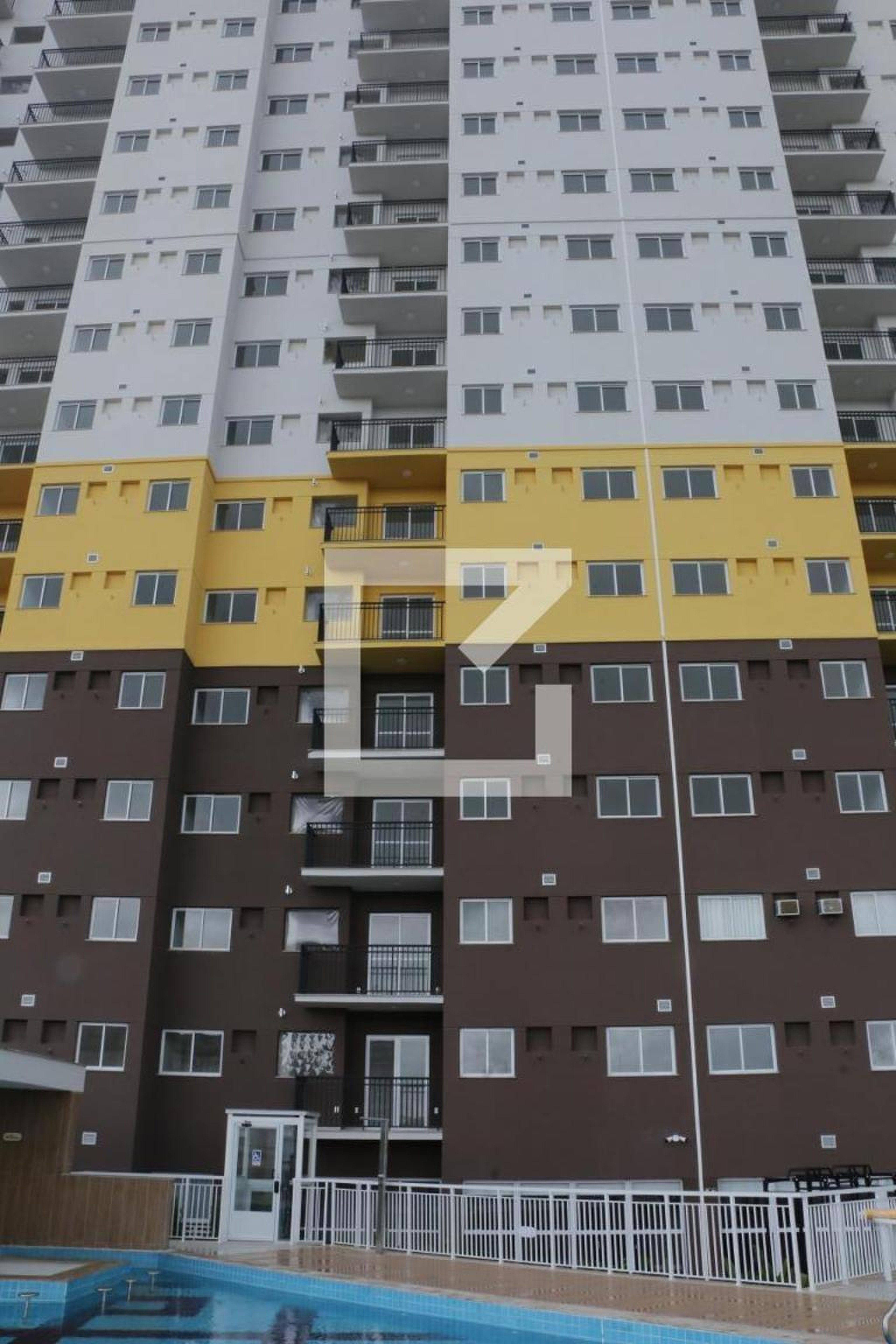 Fachada Condomínio em Virgínia Lemos de Azevedo, 55