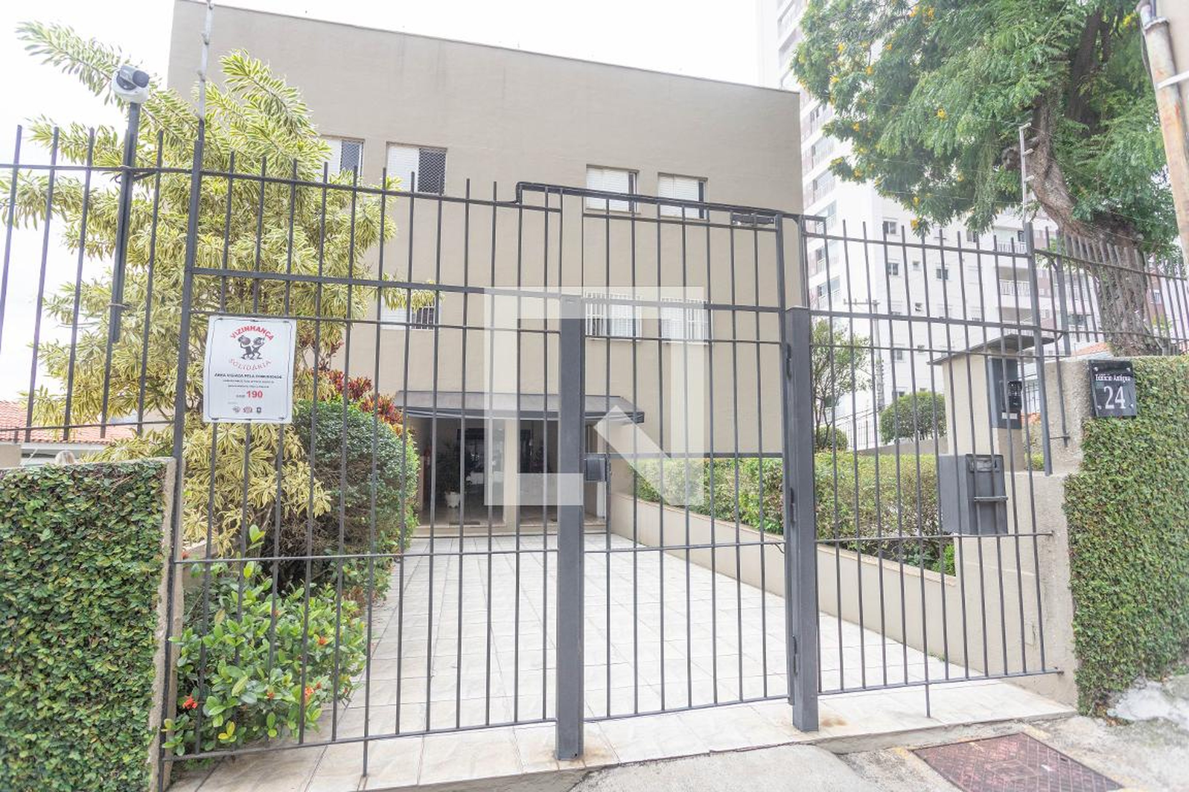 Fachada Condomínio em Rua José de Alencar, 24