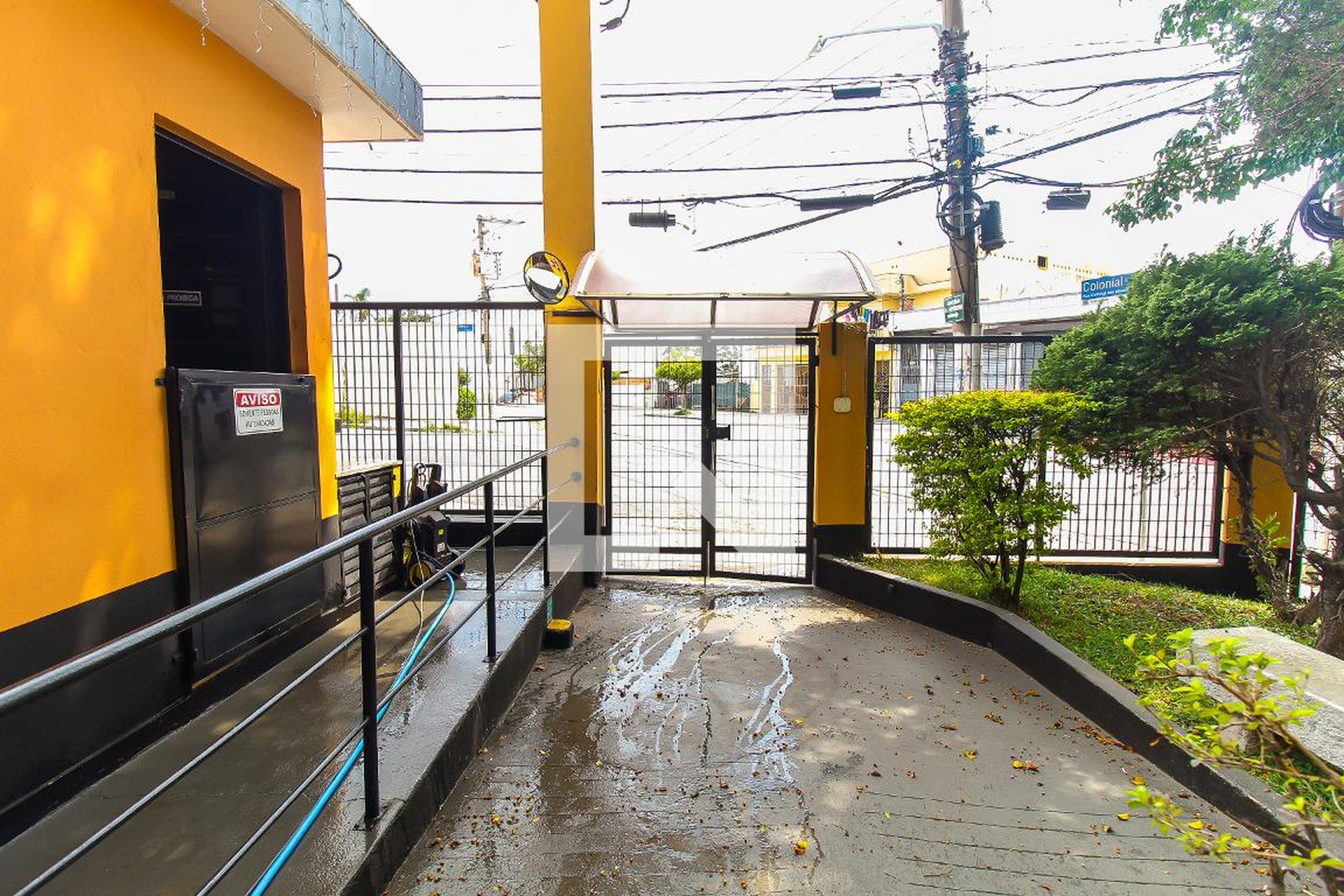 Entrada - Colonial Park