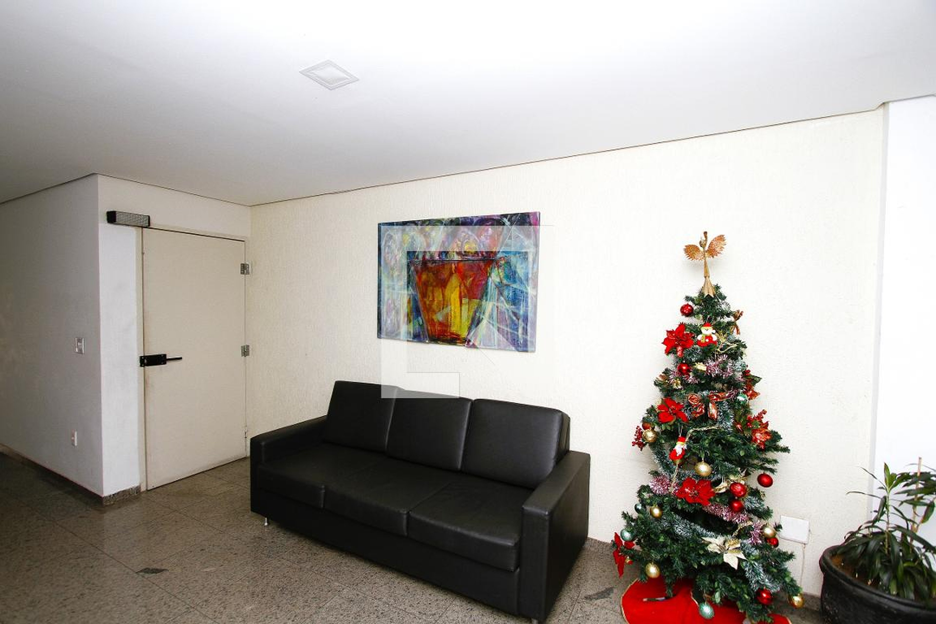 Hall de entrada - Edifício Solar dos Buritis