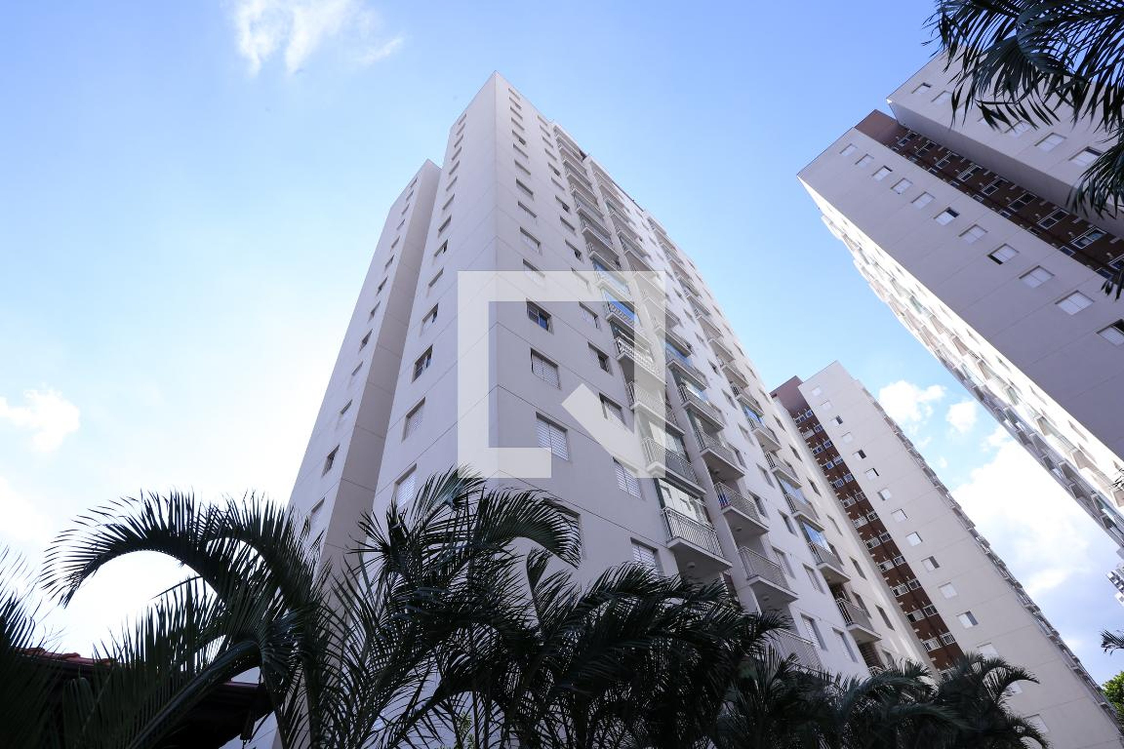 Fachada do Prédio Condomínio em Avenida dos Remédios, 346