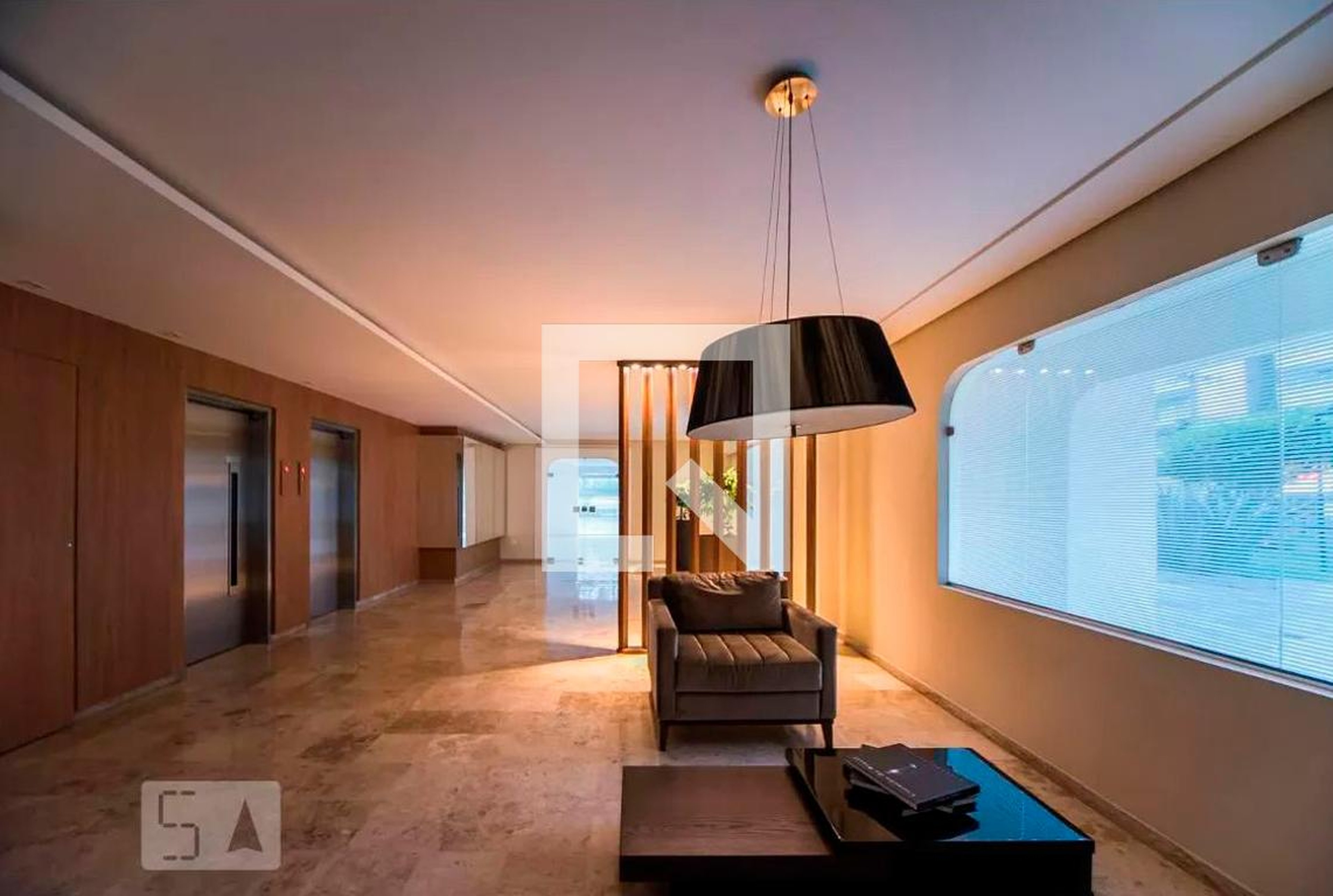 Hall - Regente