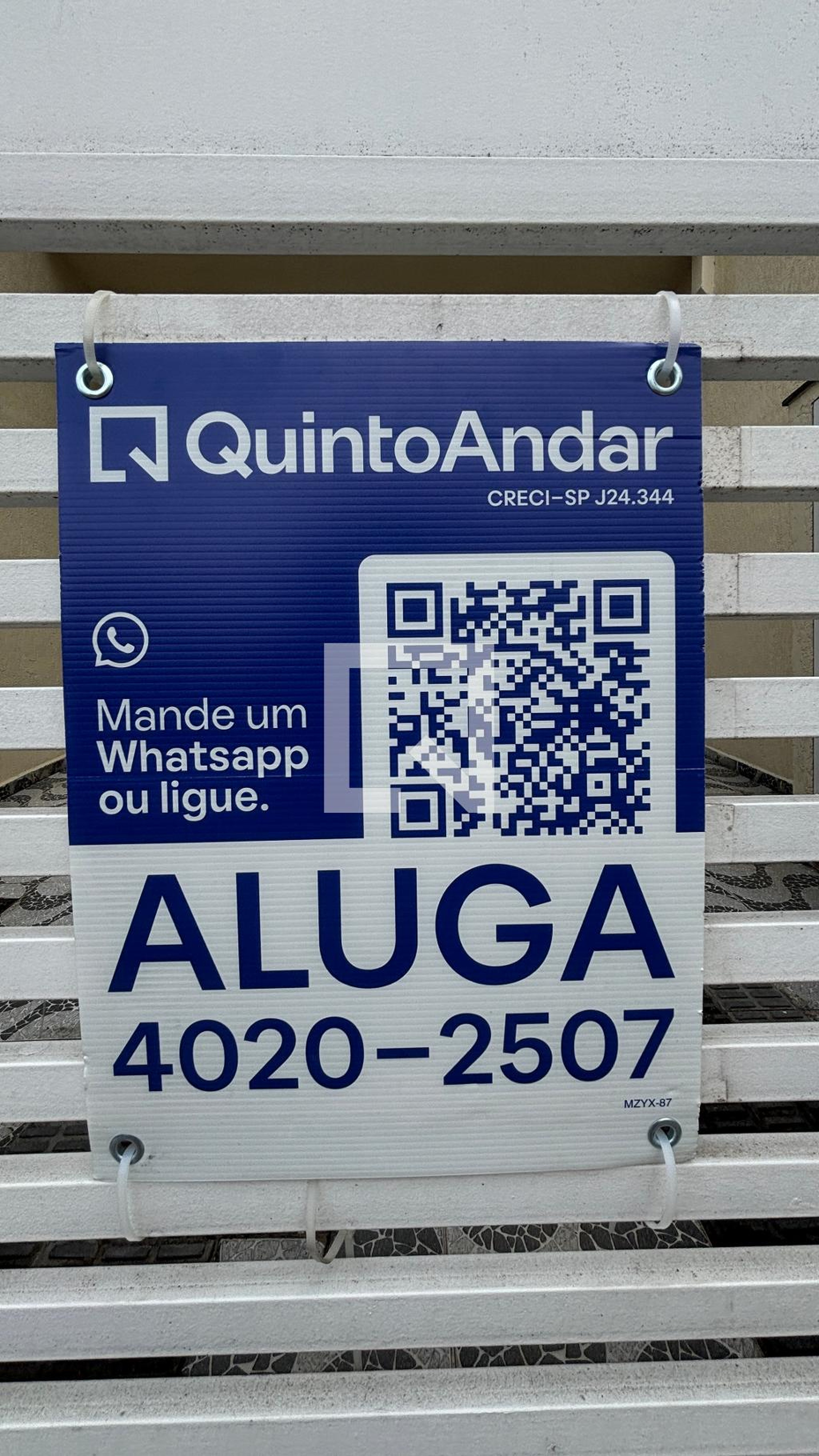 Fachada Condomínio em Rua Balsaminas, 40