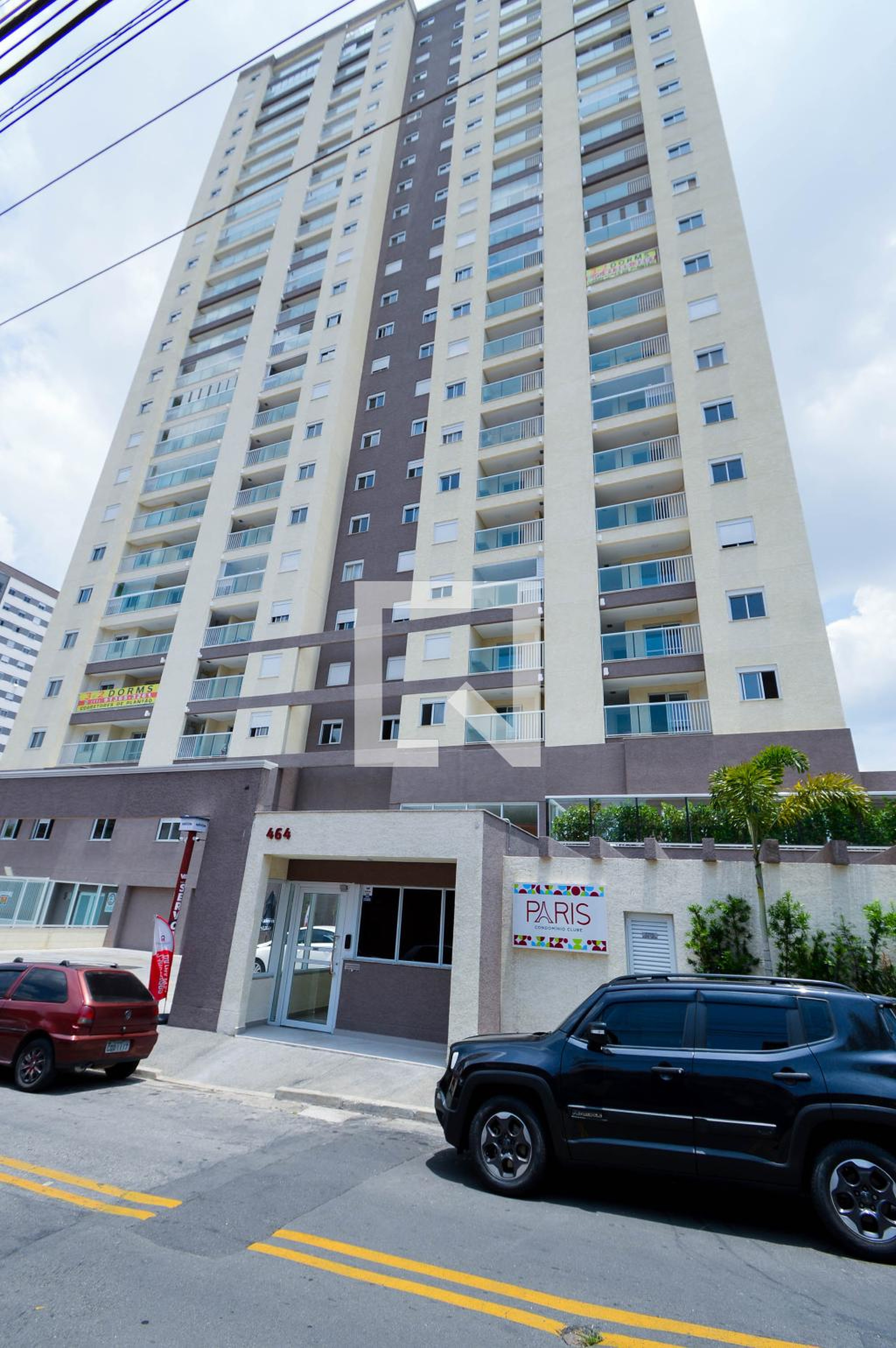 Fachada do Prédio Condomínio em Rua Santo Antônio do Aventureiro, 428