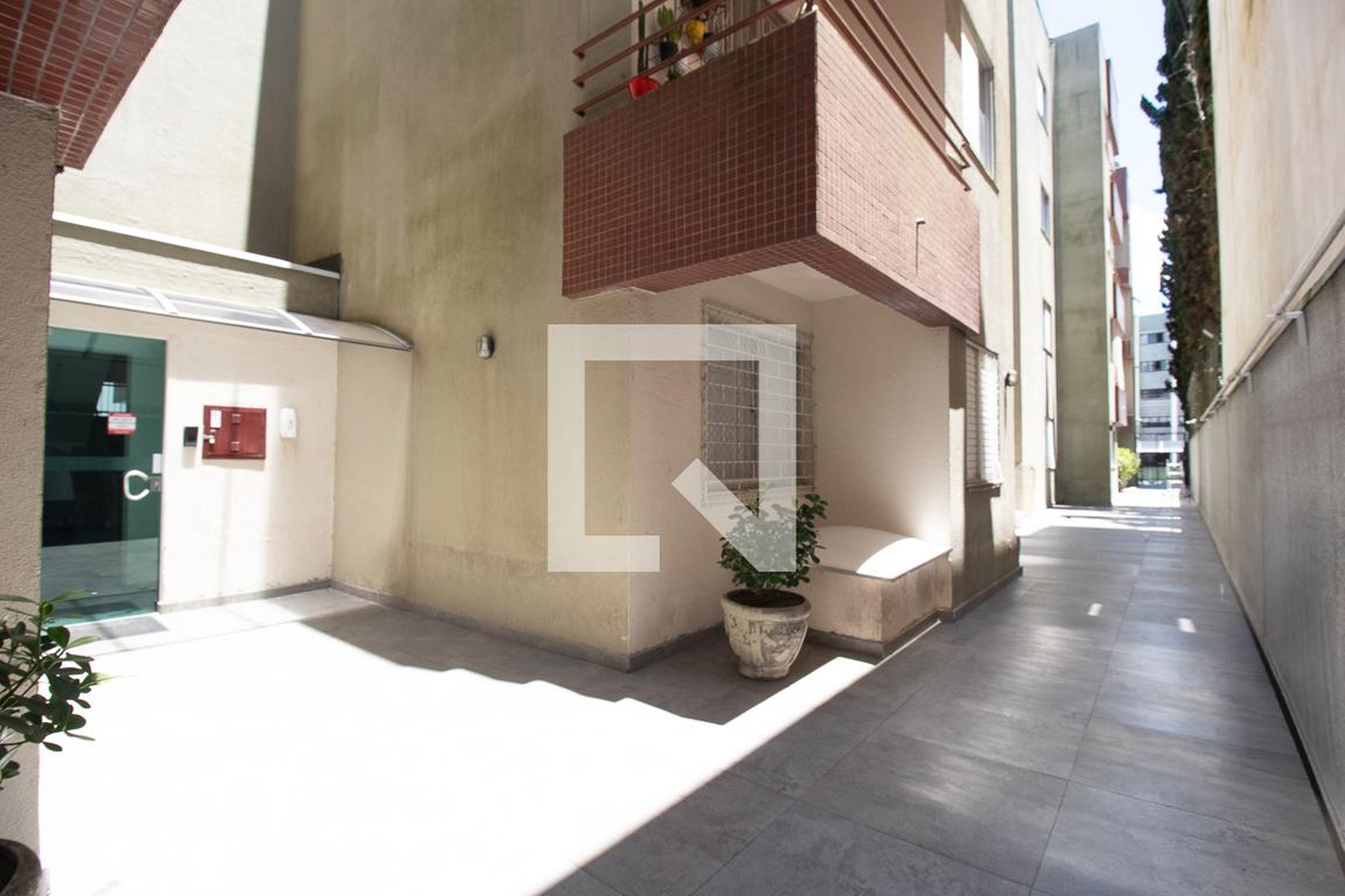 Entrada - Petit Ville