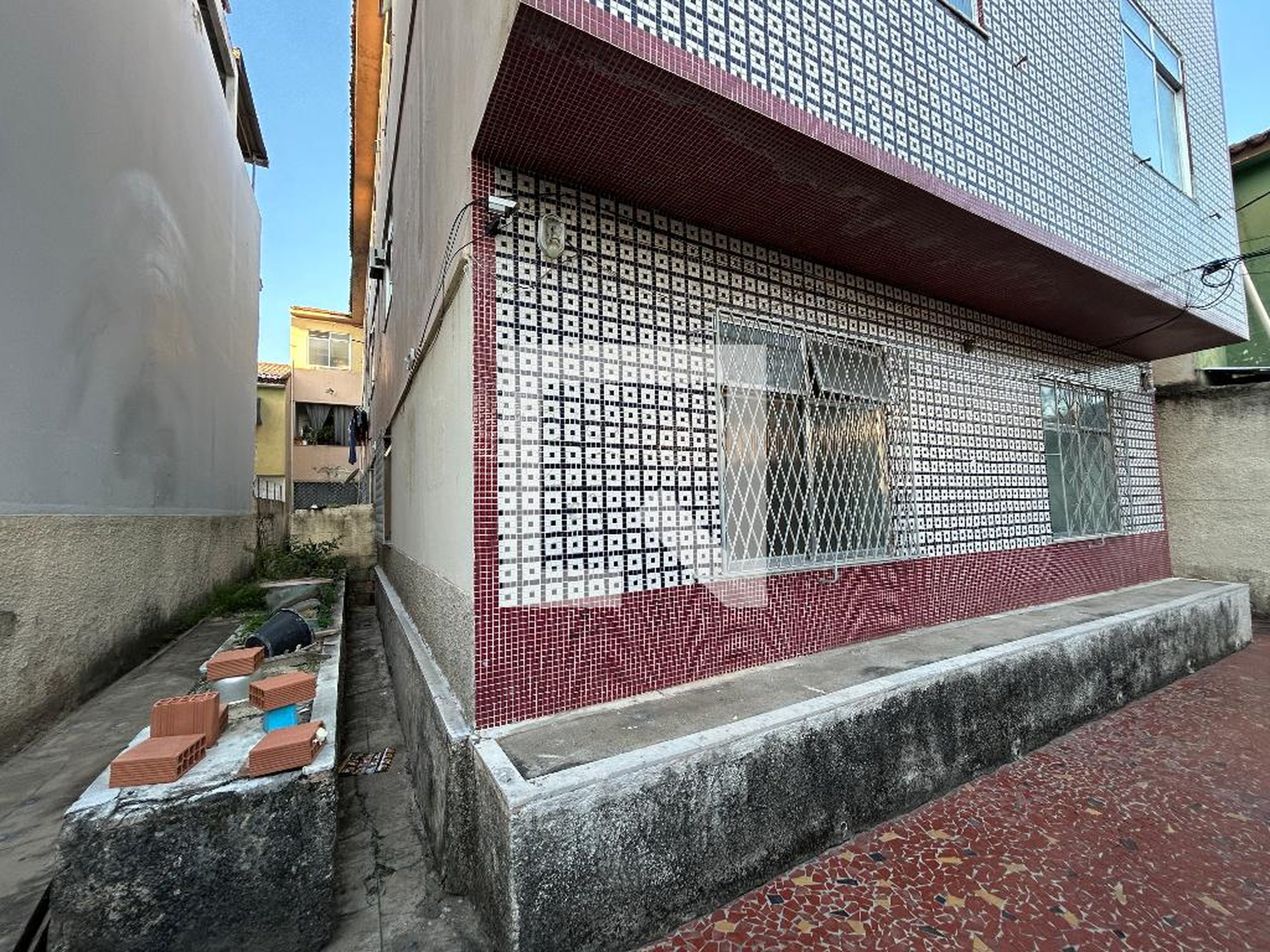 Fachada Condomínio em Rua Mallet, 104