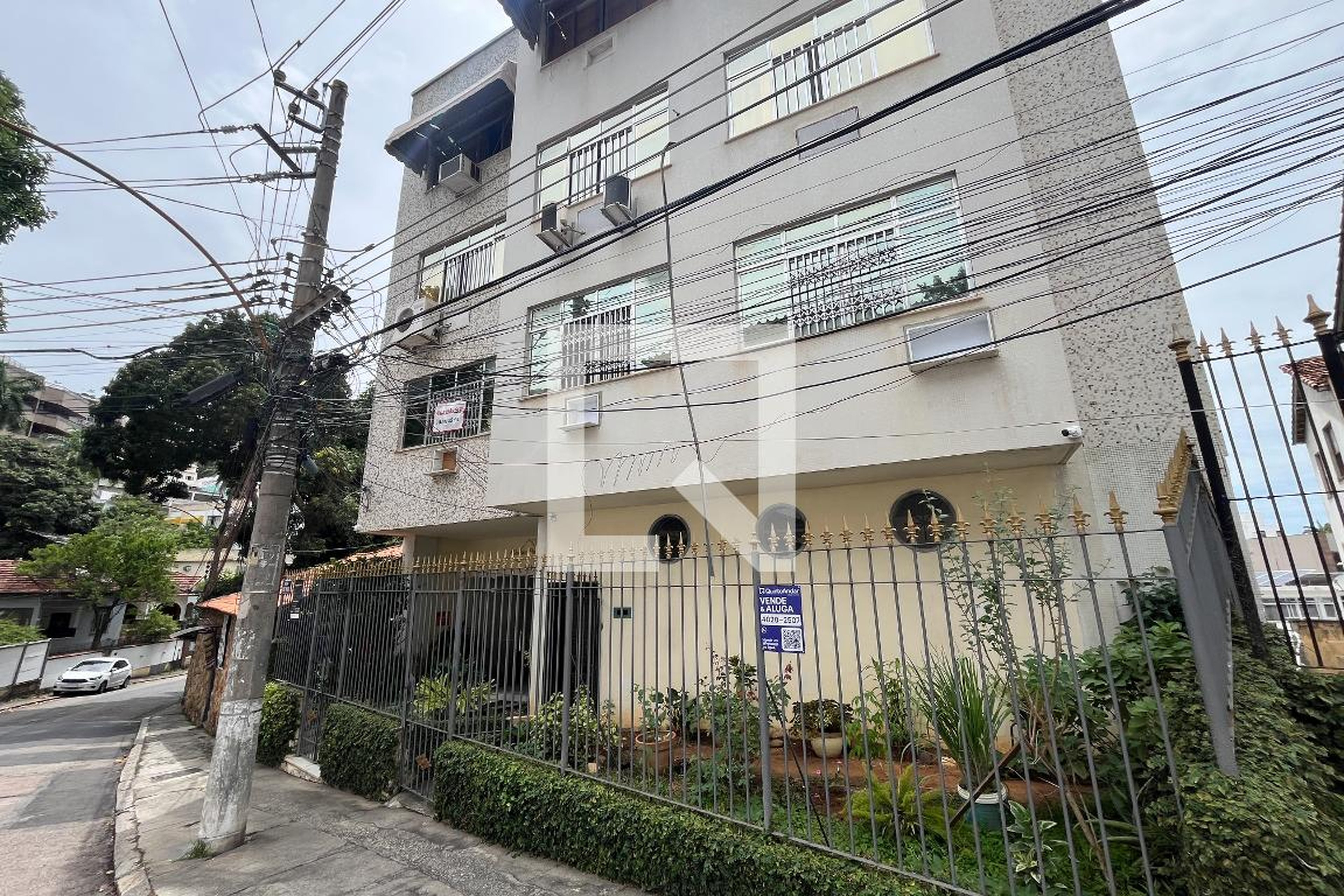 Fachada Condomínio em Rua Raquel Prado, 291