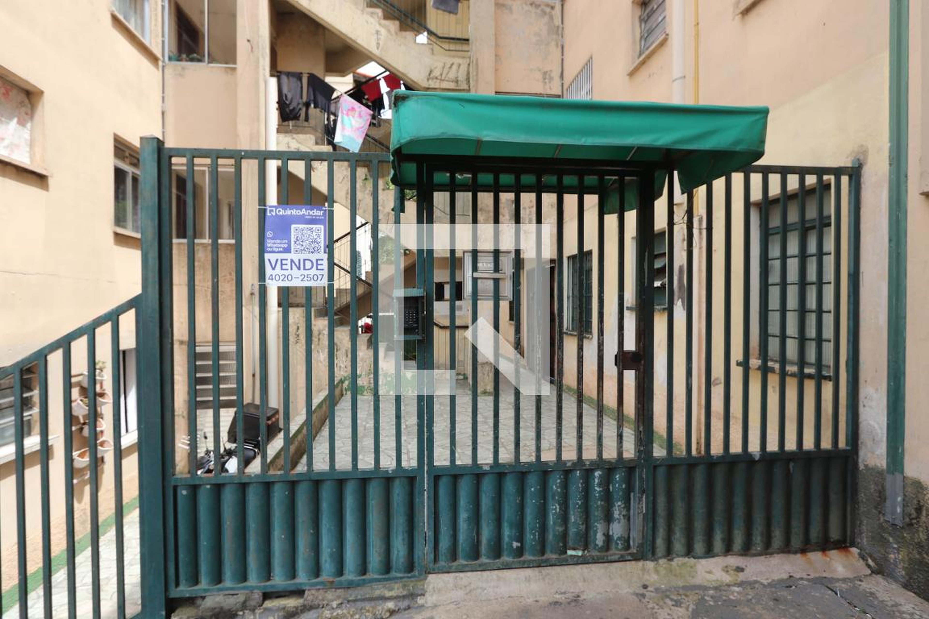 Fachada Condomínio em Rua dos Financeiros, 0