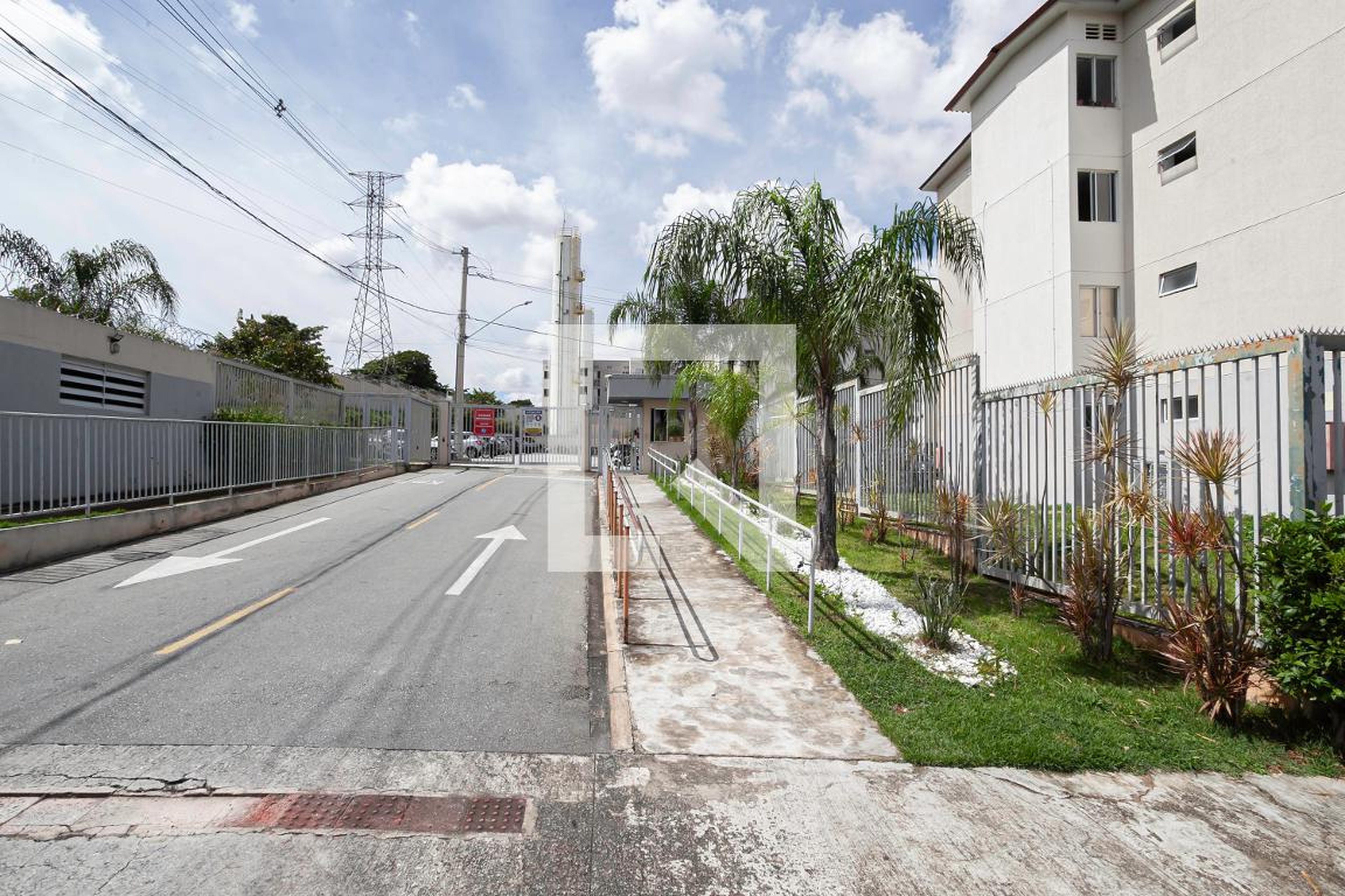 Fachada do condomínio Condomínio Viva Vida Liberdade