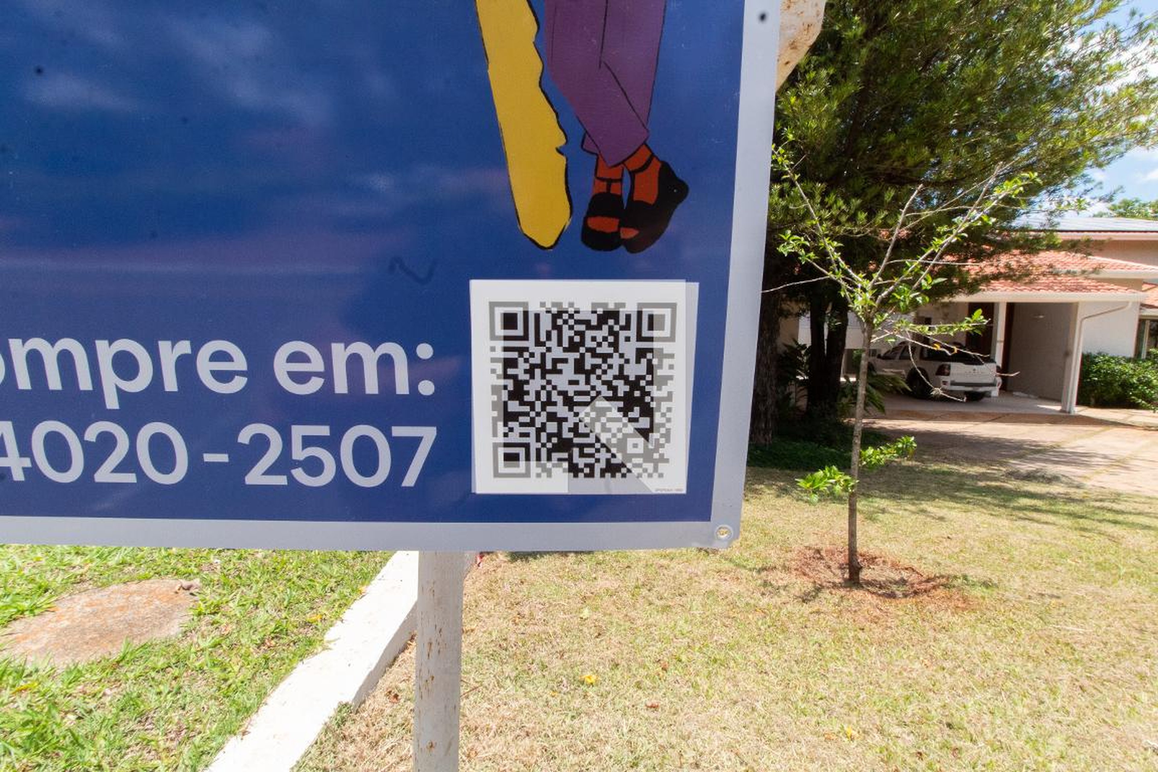 FACHADA Condomínio em Rua Doutor José Antônio Poletto, 256