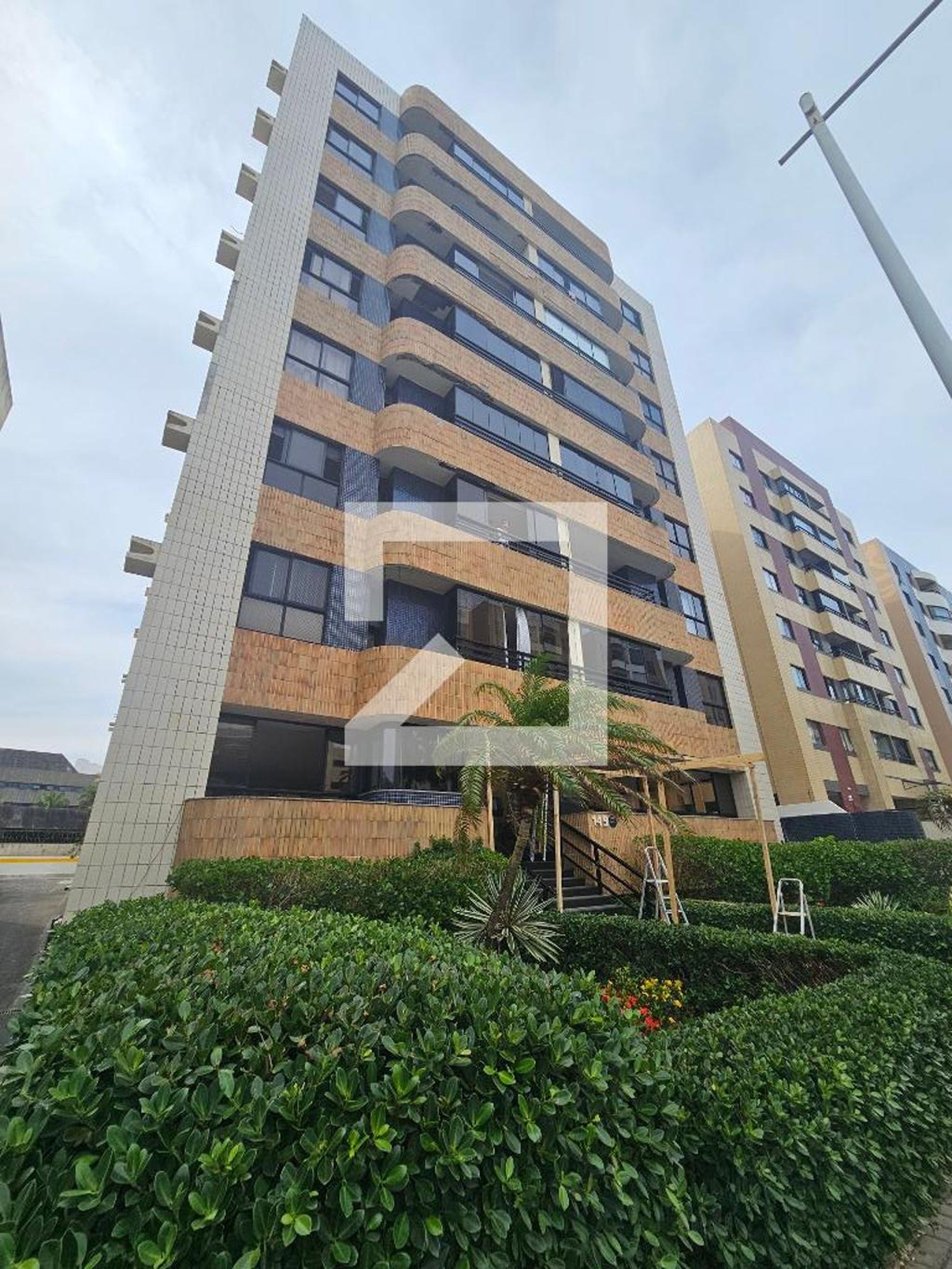 Fachada do Prédio Condomínio Pituba Ville