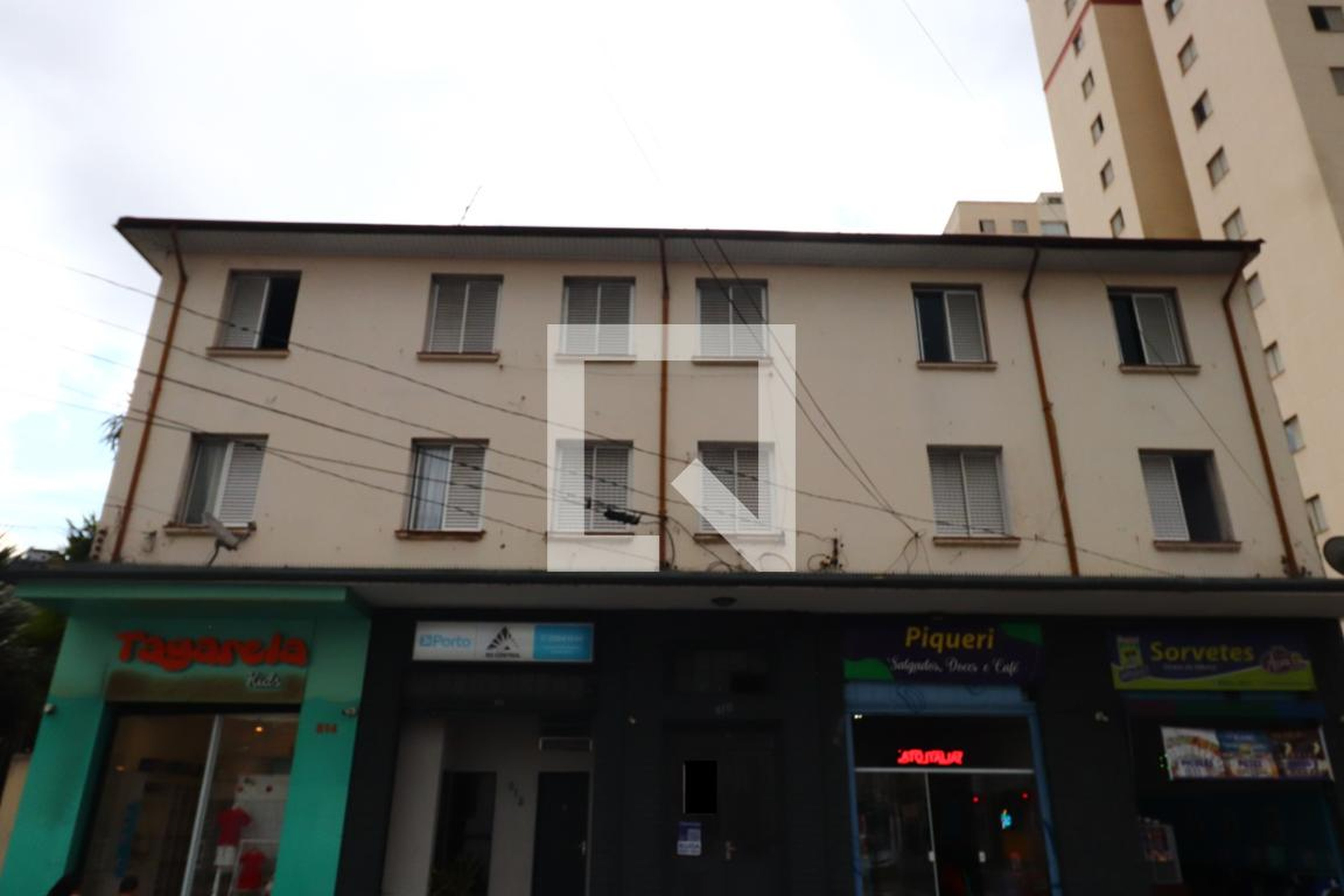 Fachada Condomínio em Rua Tuiuti, 810