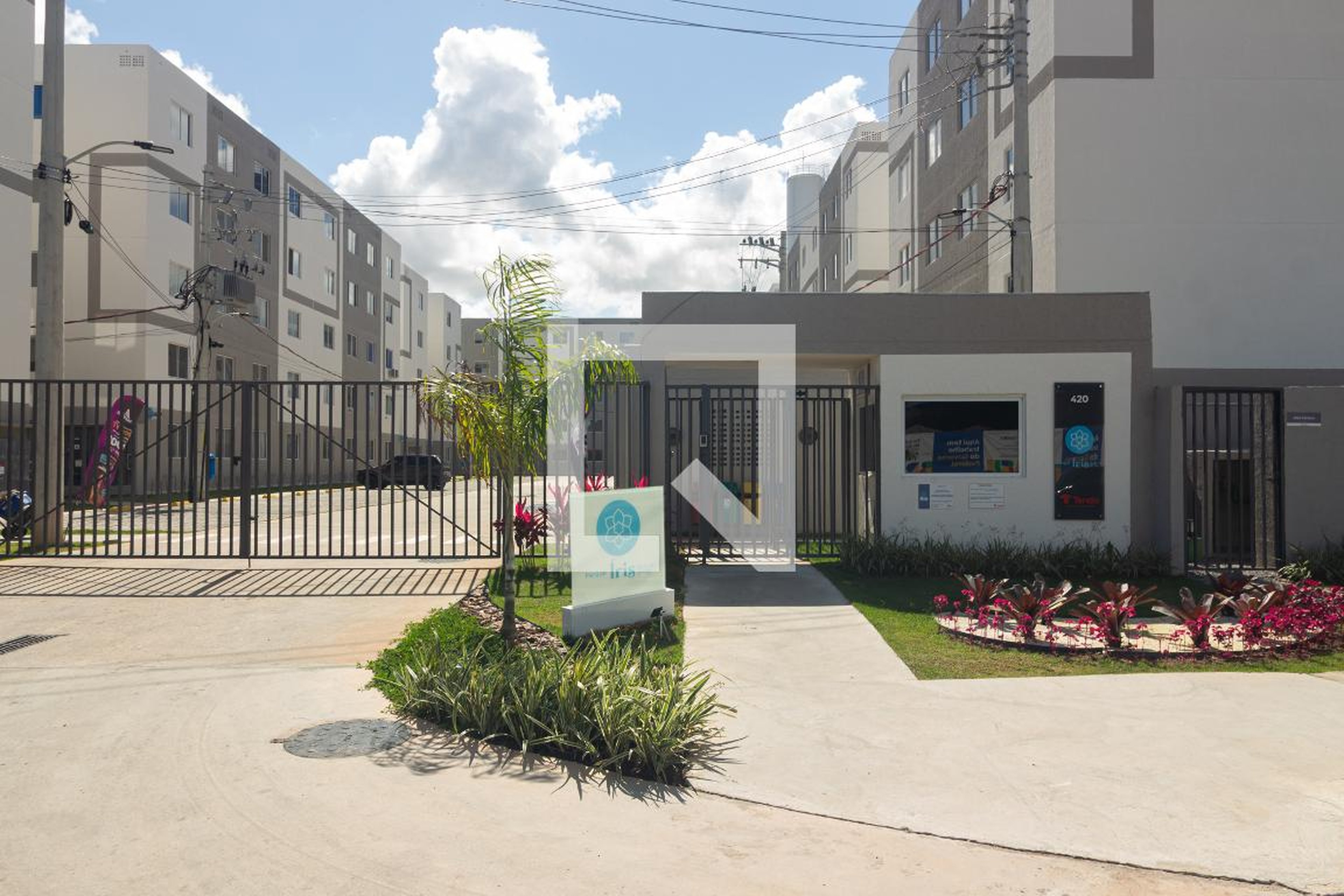 Fachada do condomínio Condomínio Parque Íris