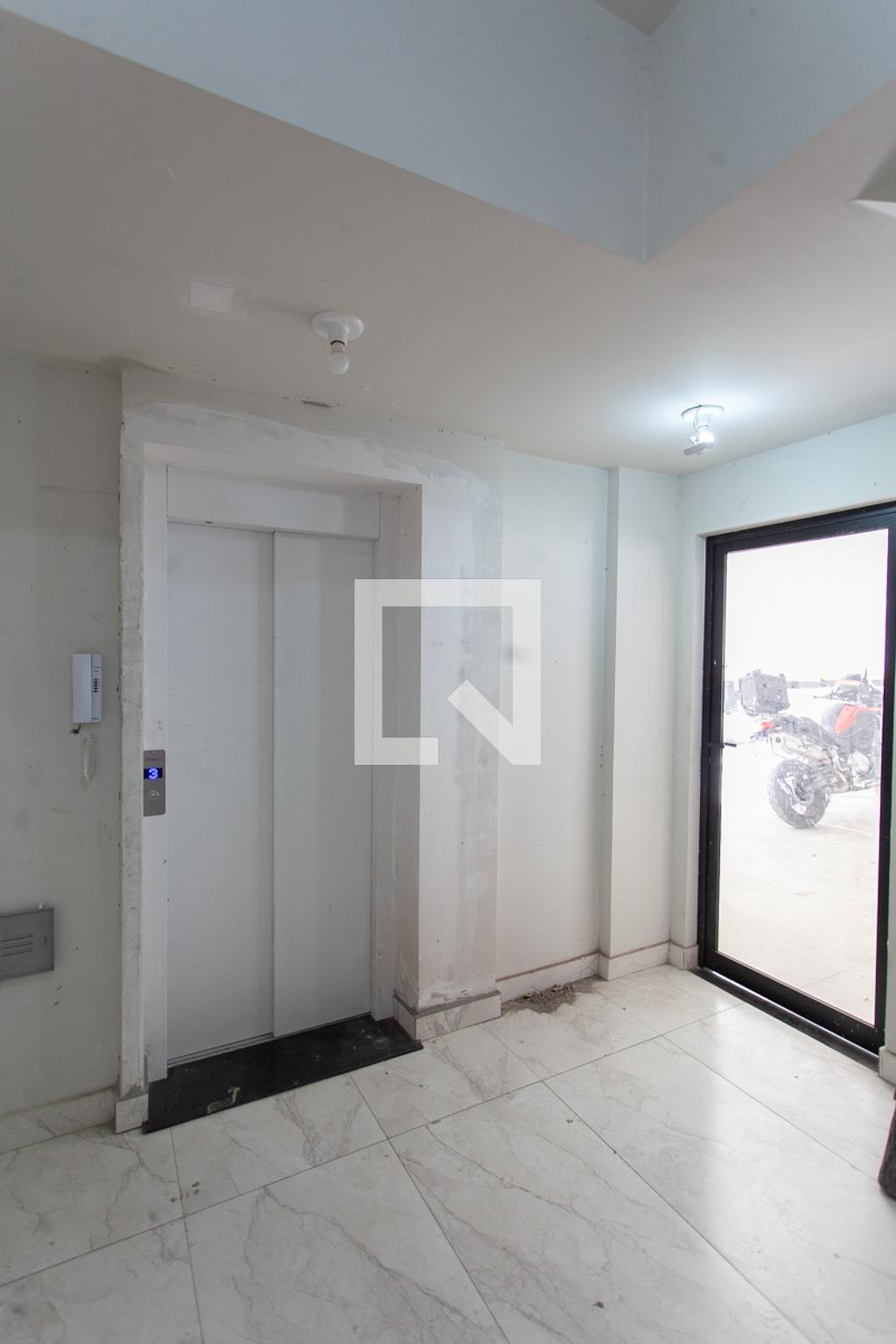 Elevador - Professor Baeta Viana