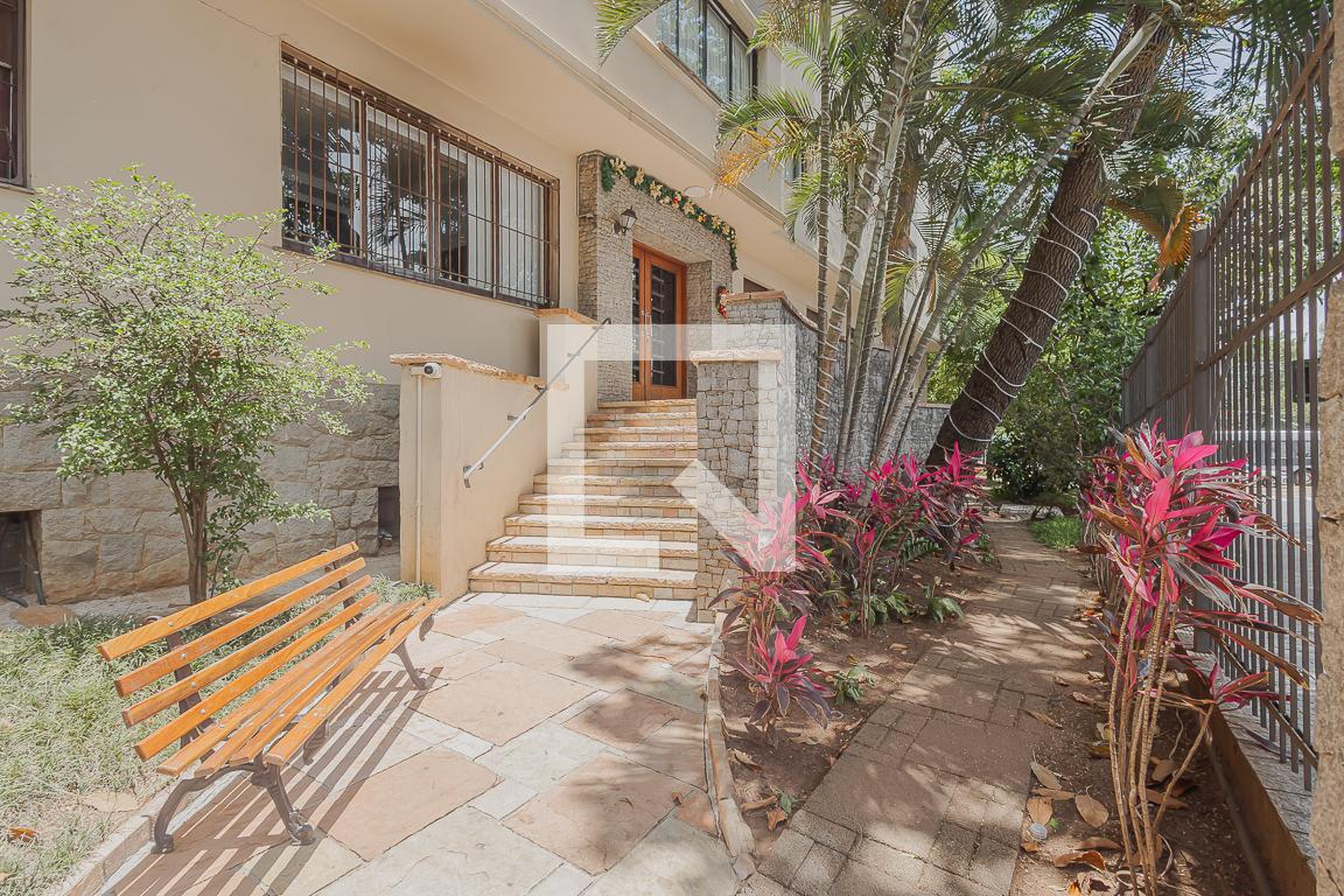 Entrada - 28 De Agosto