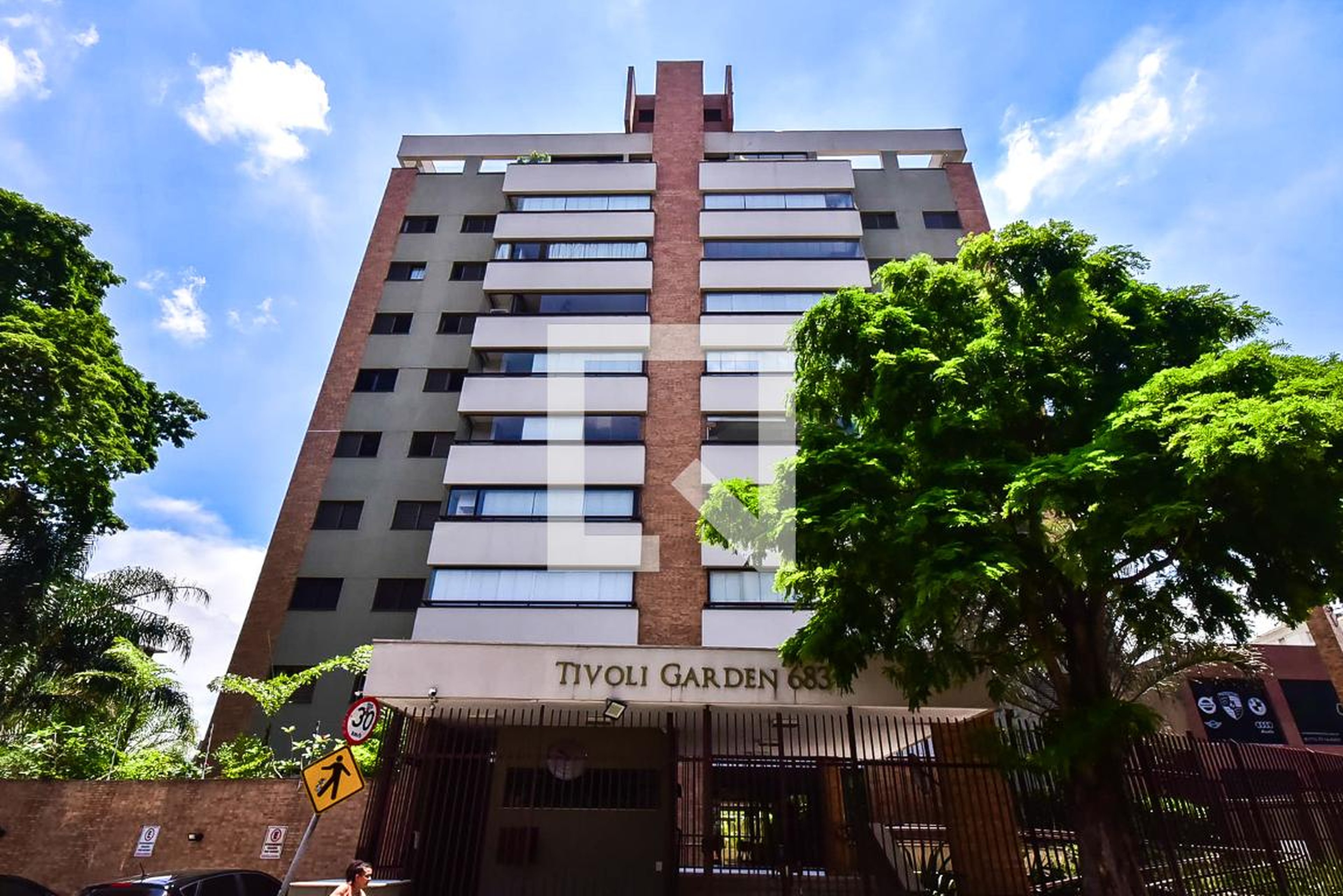 Fachada Condomínio Tivolli Garden