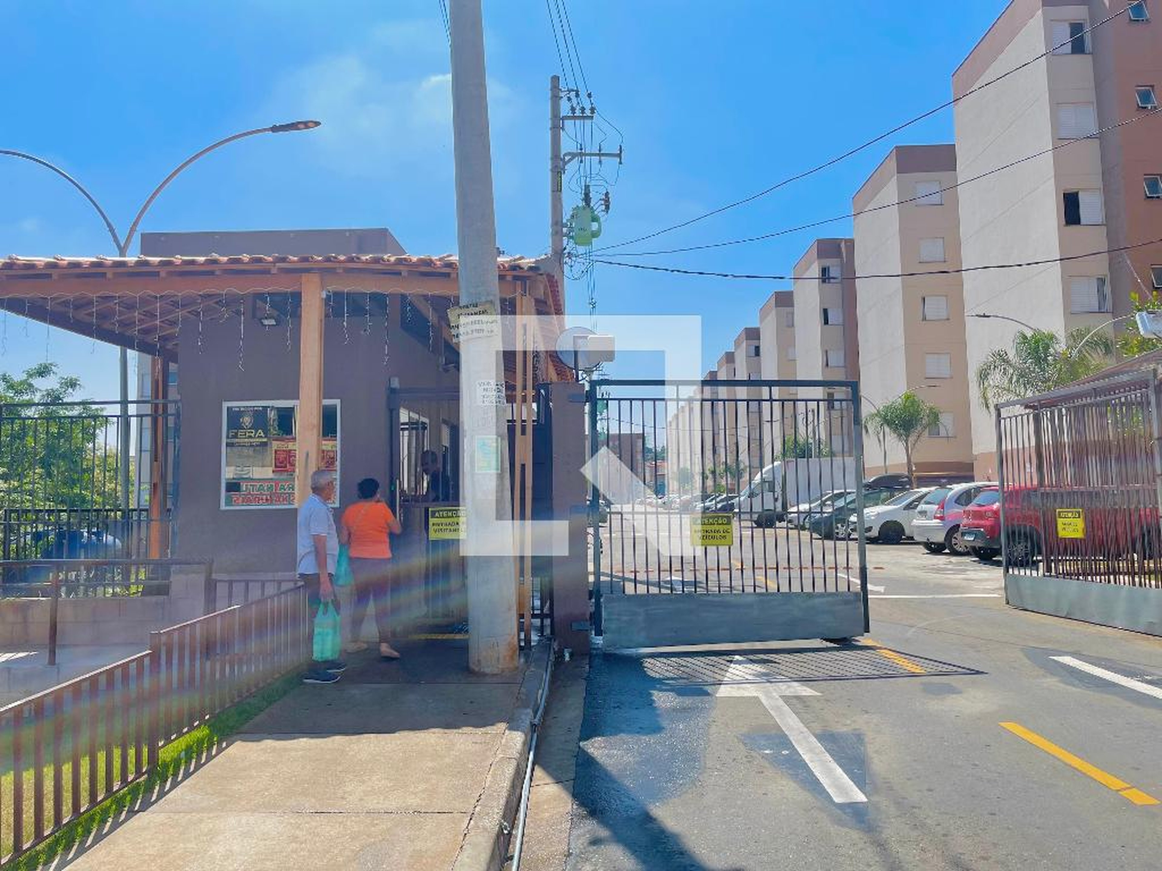 Fachada do predio Condomínio em Estrada Pimentas São Miguel, 1060