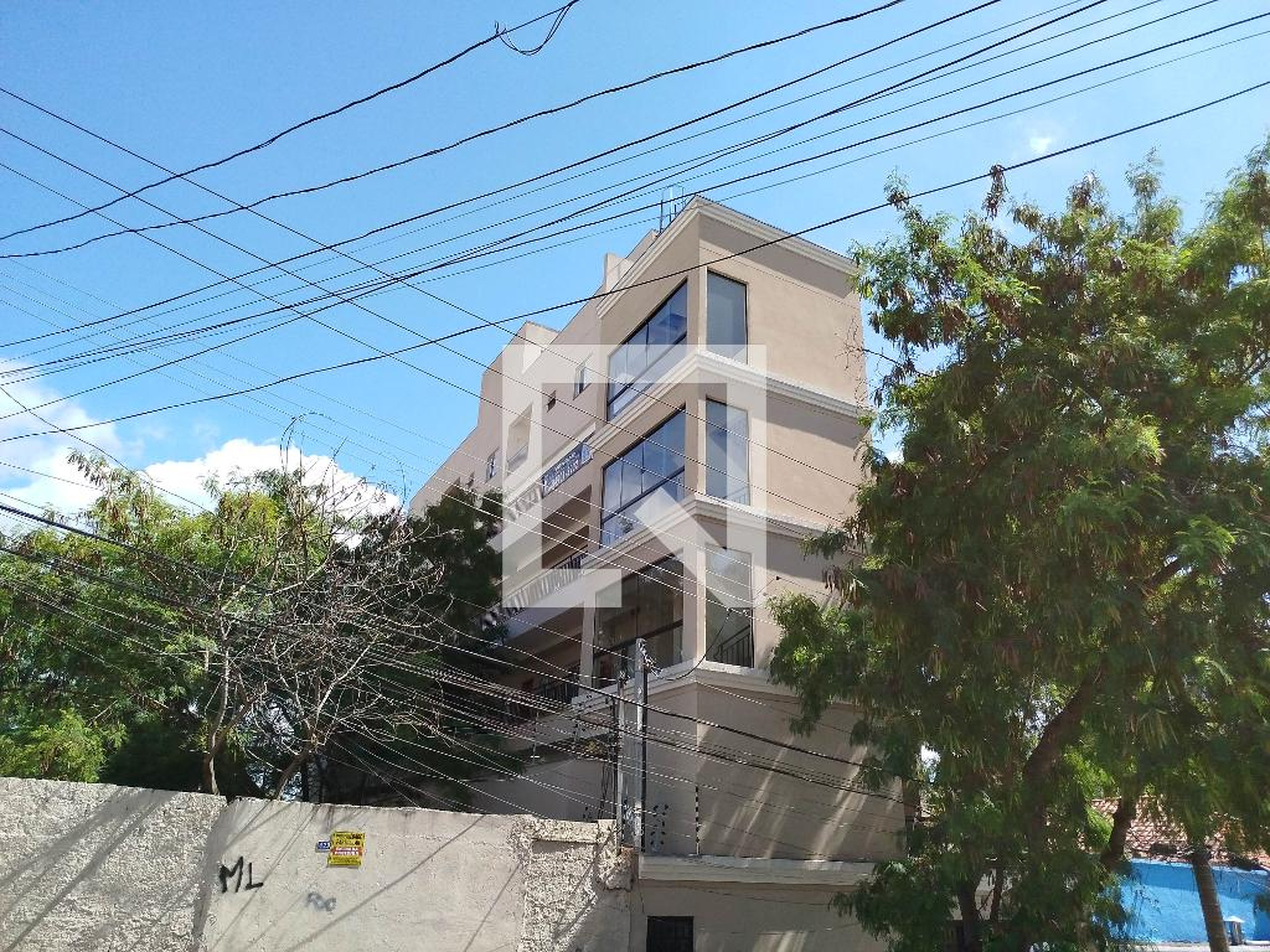 Fachada Condomínio em Rua Doutor Armando Brandão, 437