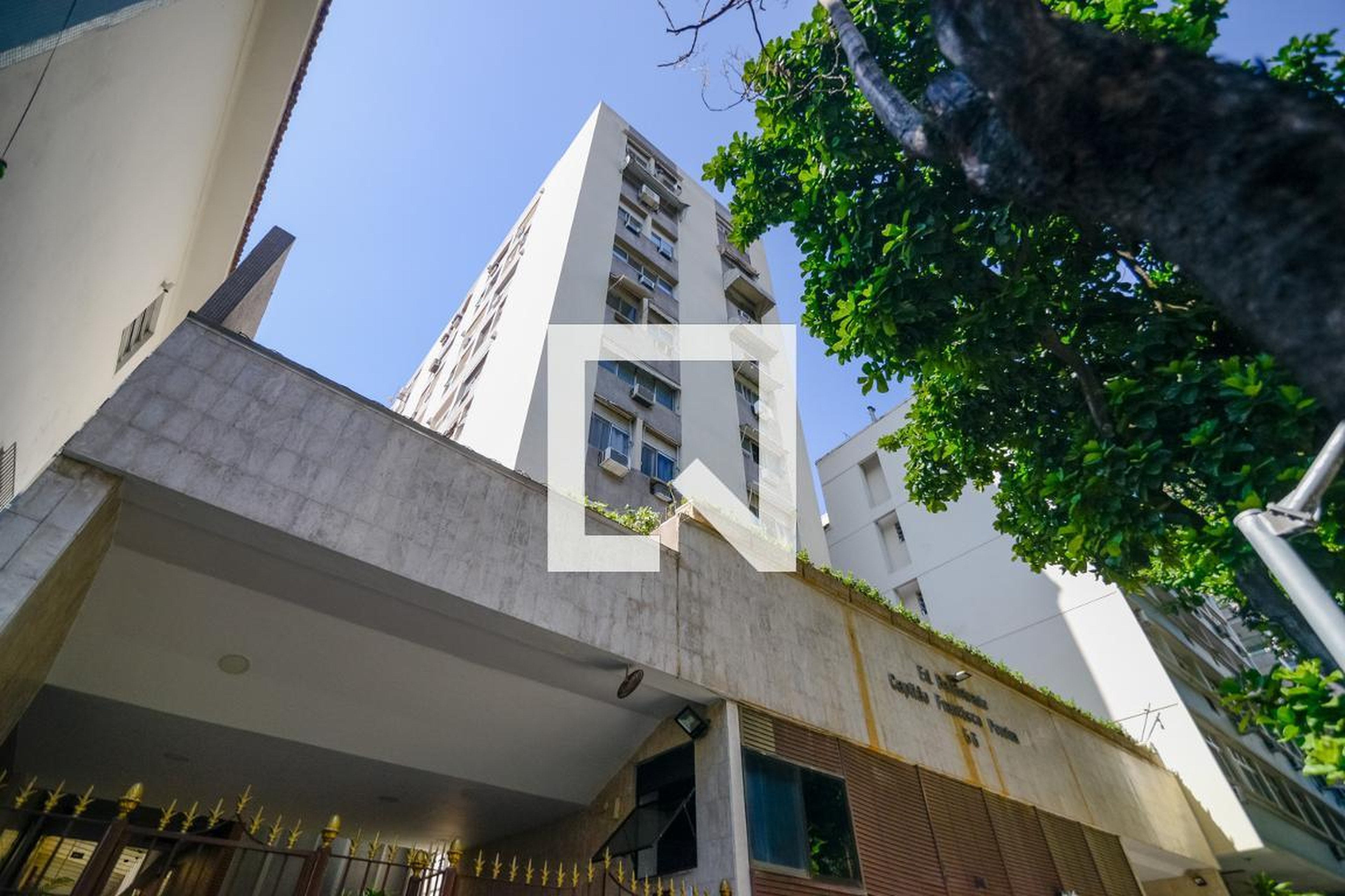 Fachada Edifício Bandeirante Capitão Francisco Pereira