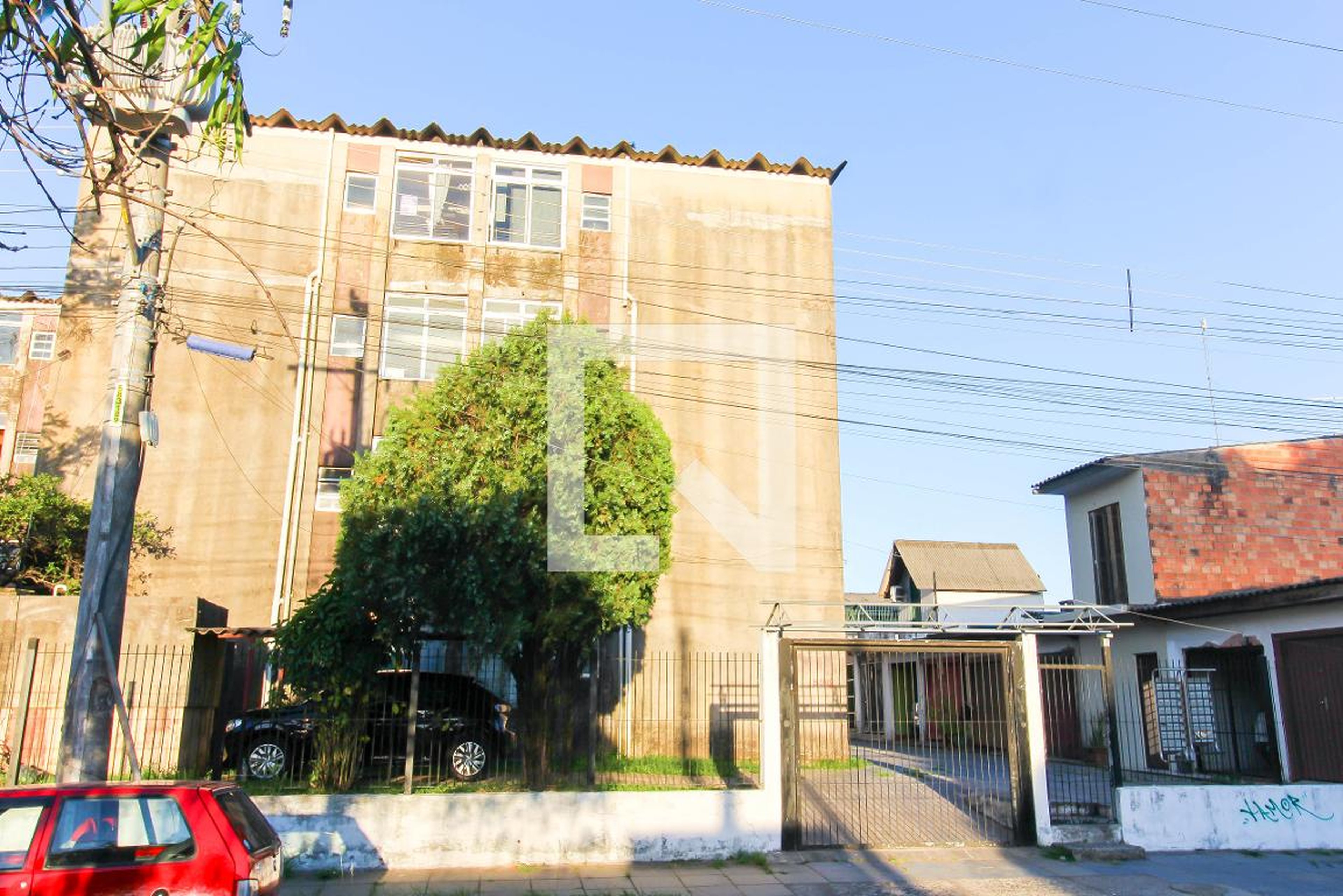 Fachada Condomínio em Avenida Dezessete de Abril, 08