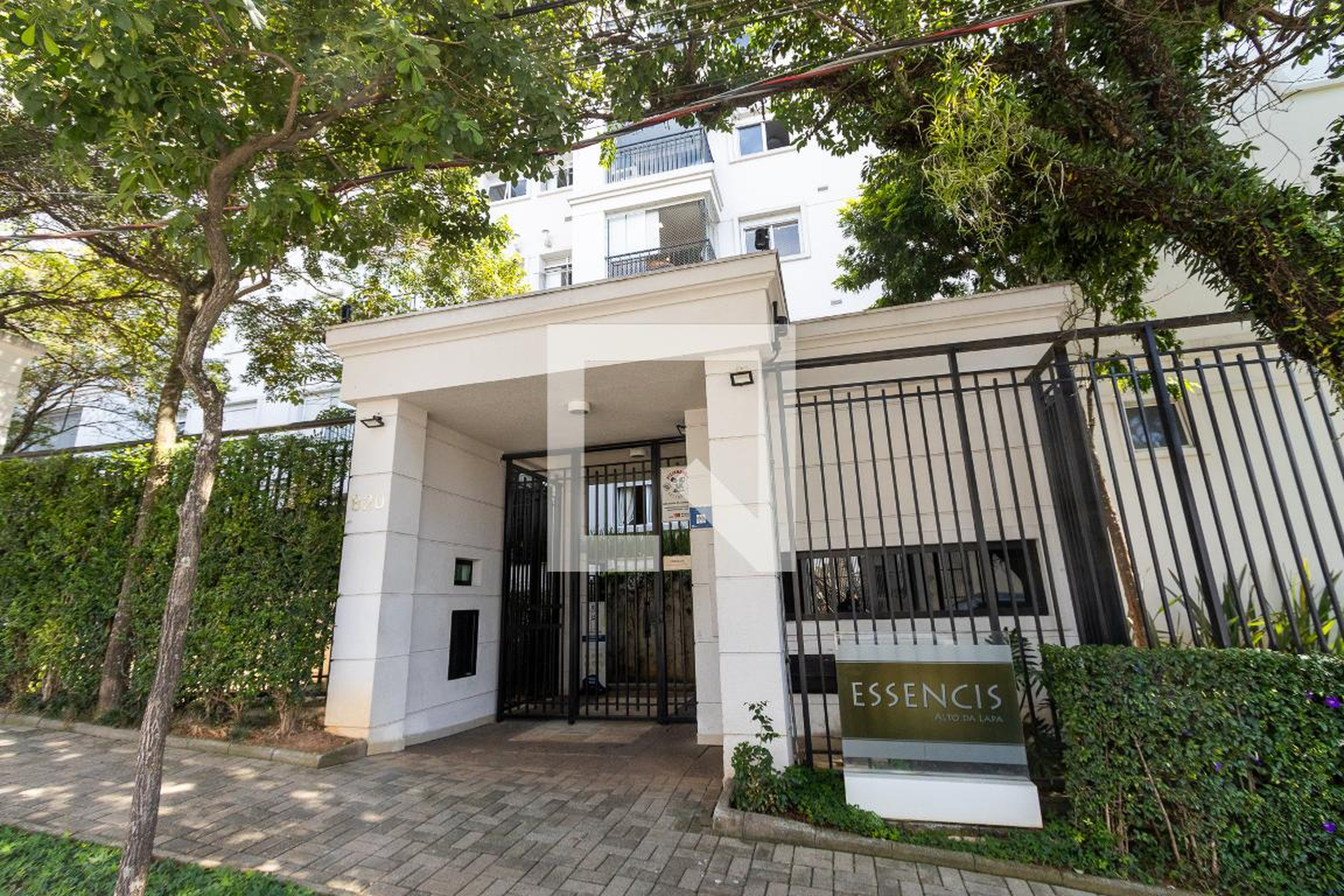 Fachada do Condomínio Condomínio Essencis