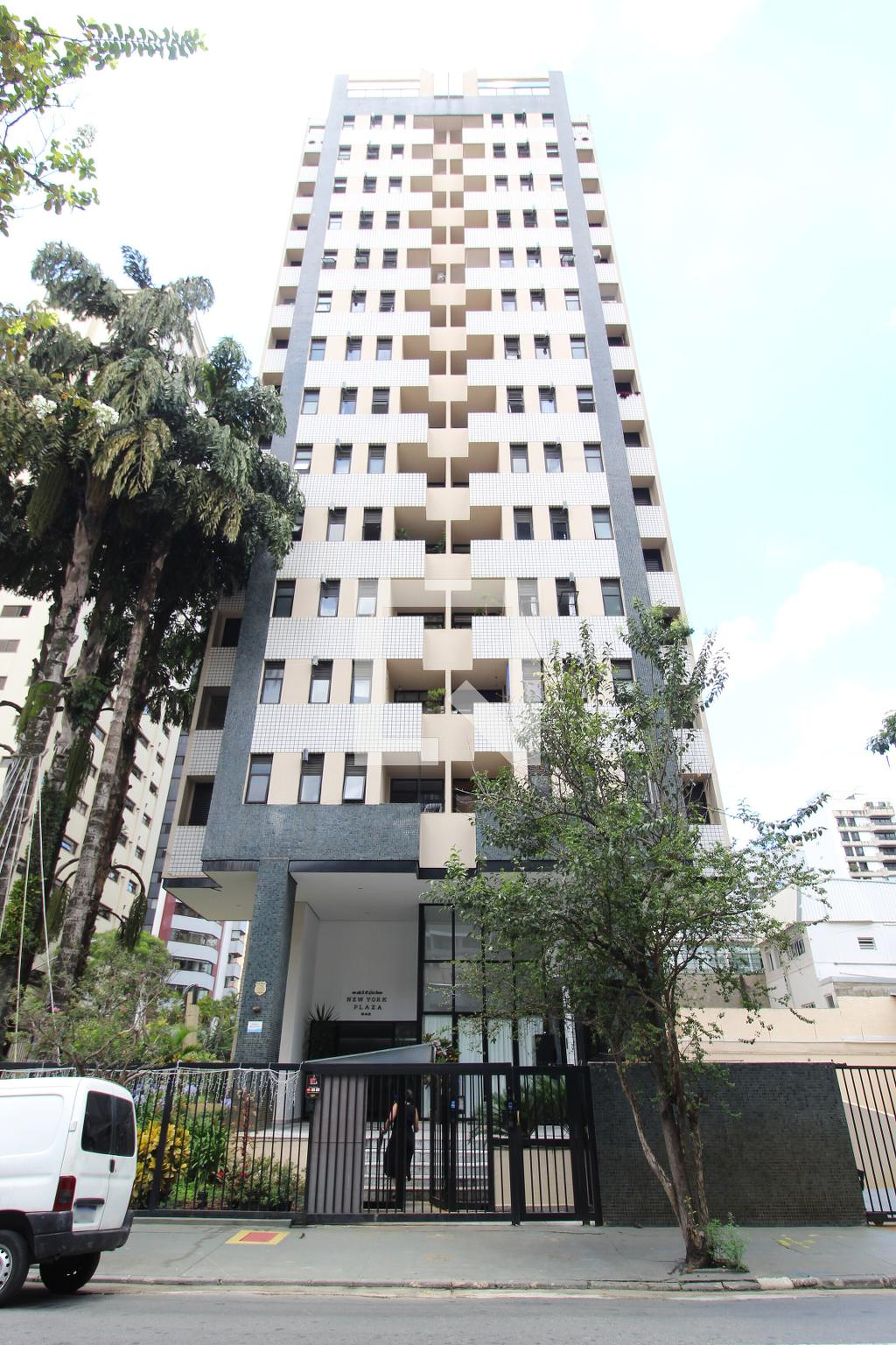 Fachada do Prédio Condomínio New York Plaza Residence