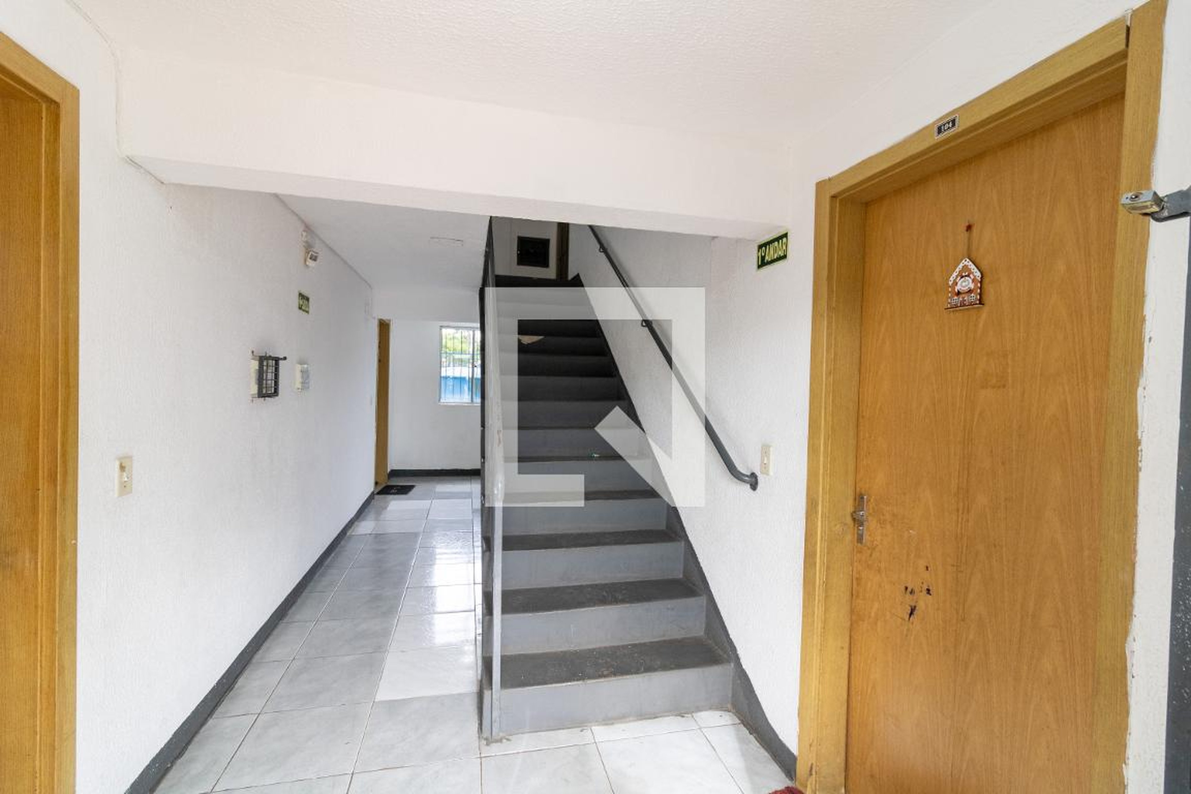 Hall de entrada - Ana Gonçalves Joaquina