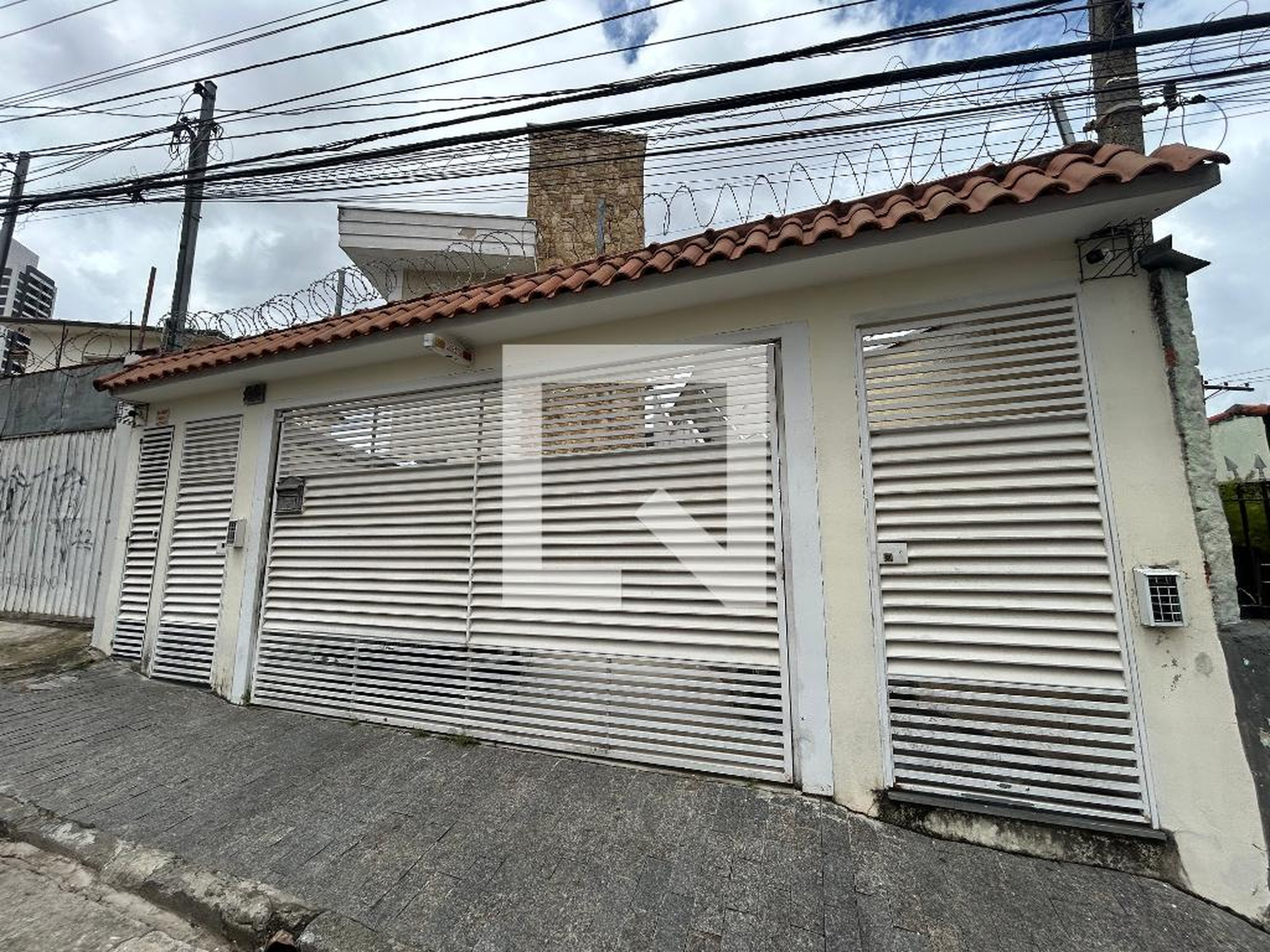 Fachada Condomínio em Rua Pedro Anes, 186