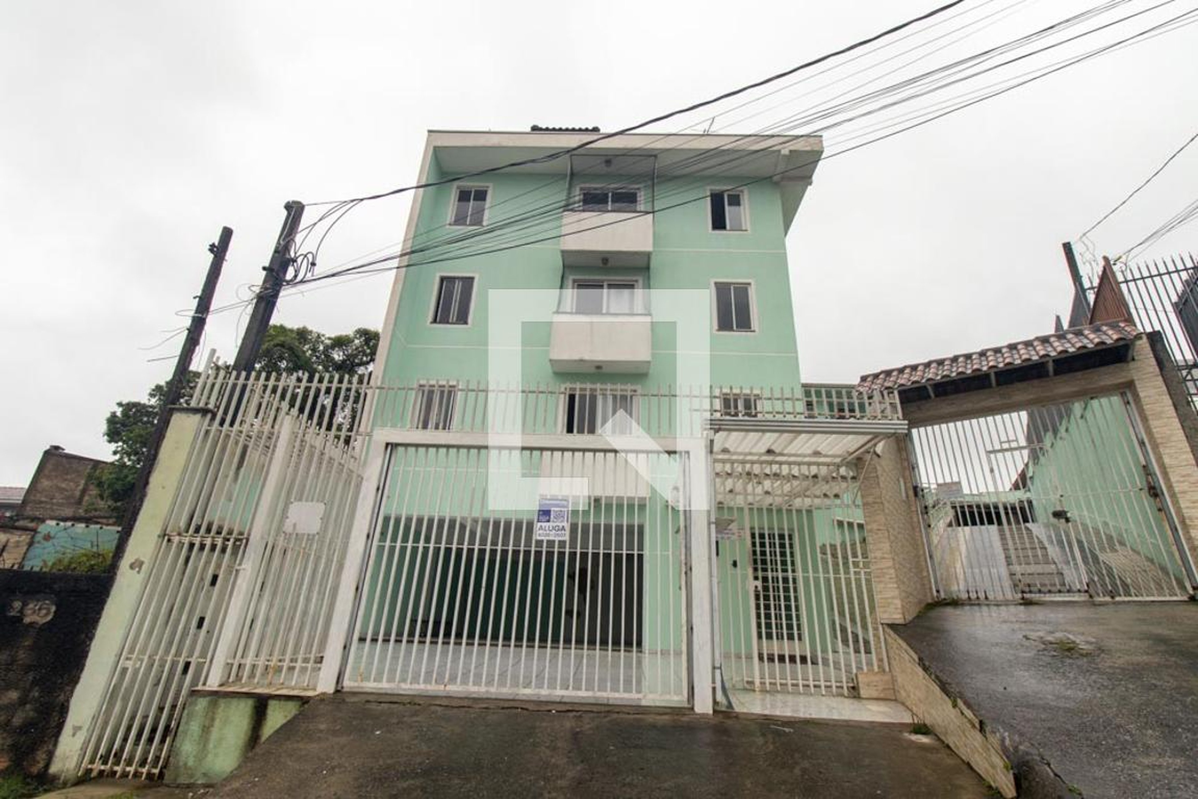 Fachada do Prédio Condomínio em Rua Sete Lagoas, 270