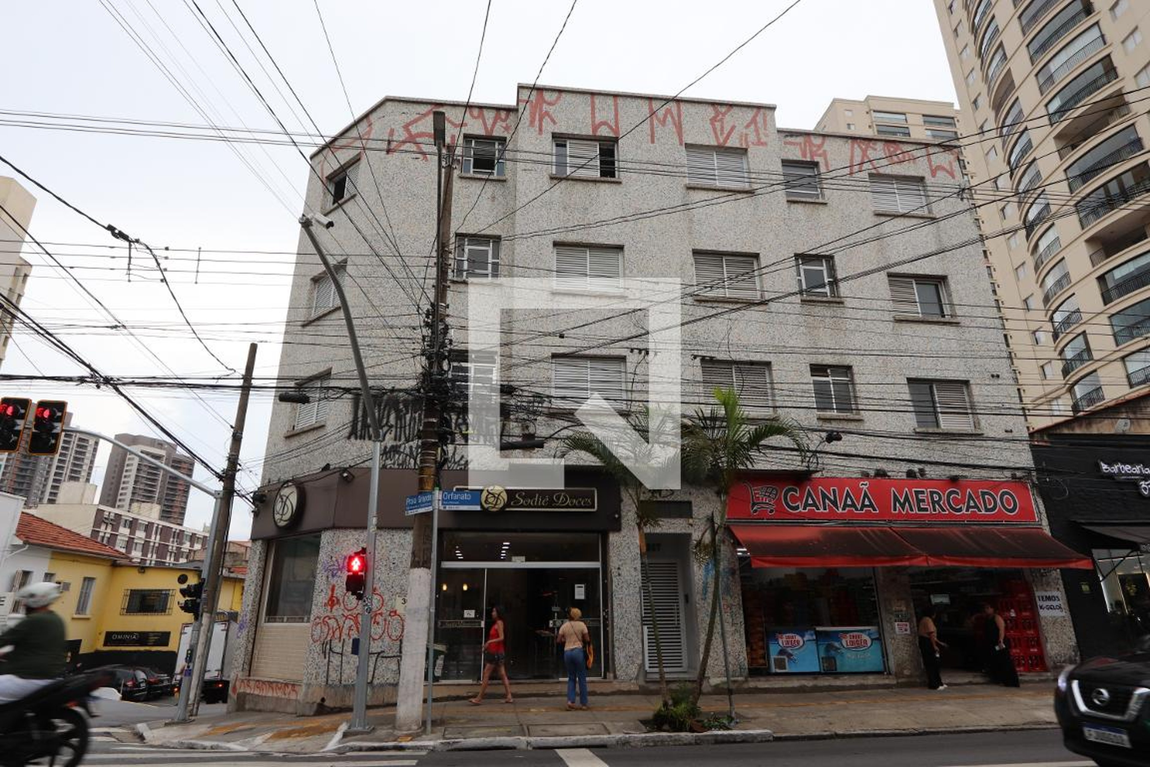 Fachada Condomínio em Rua Orfanato, 367
