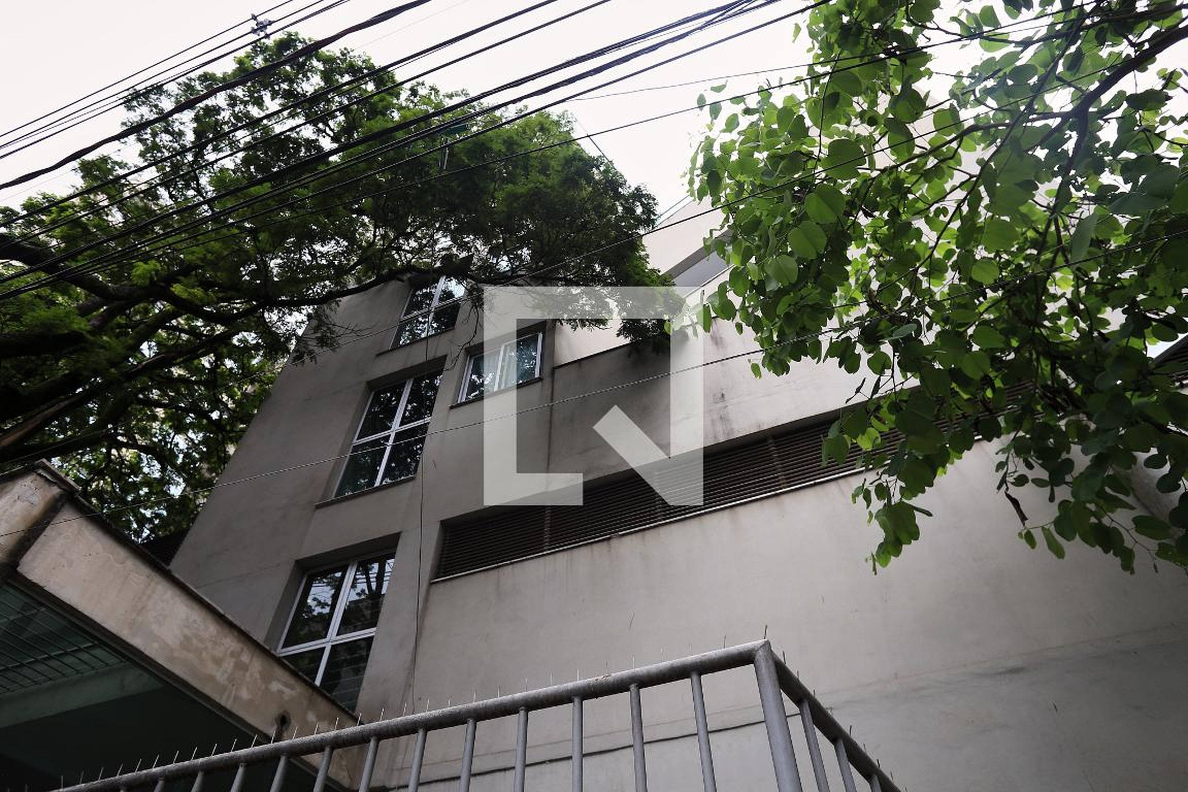 Fachada Condomínio em Rua Mar de Espanha, 690