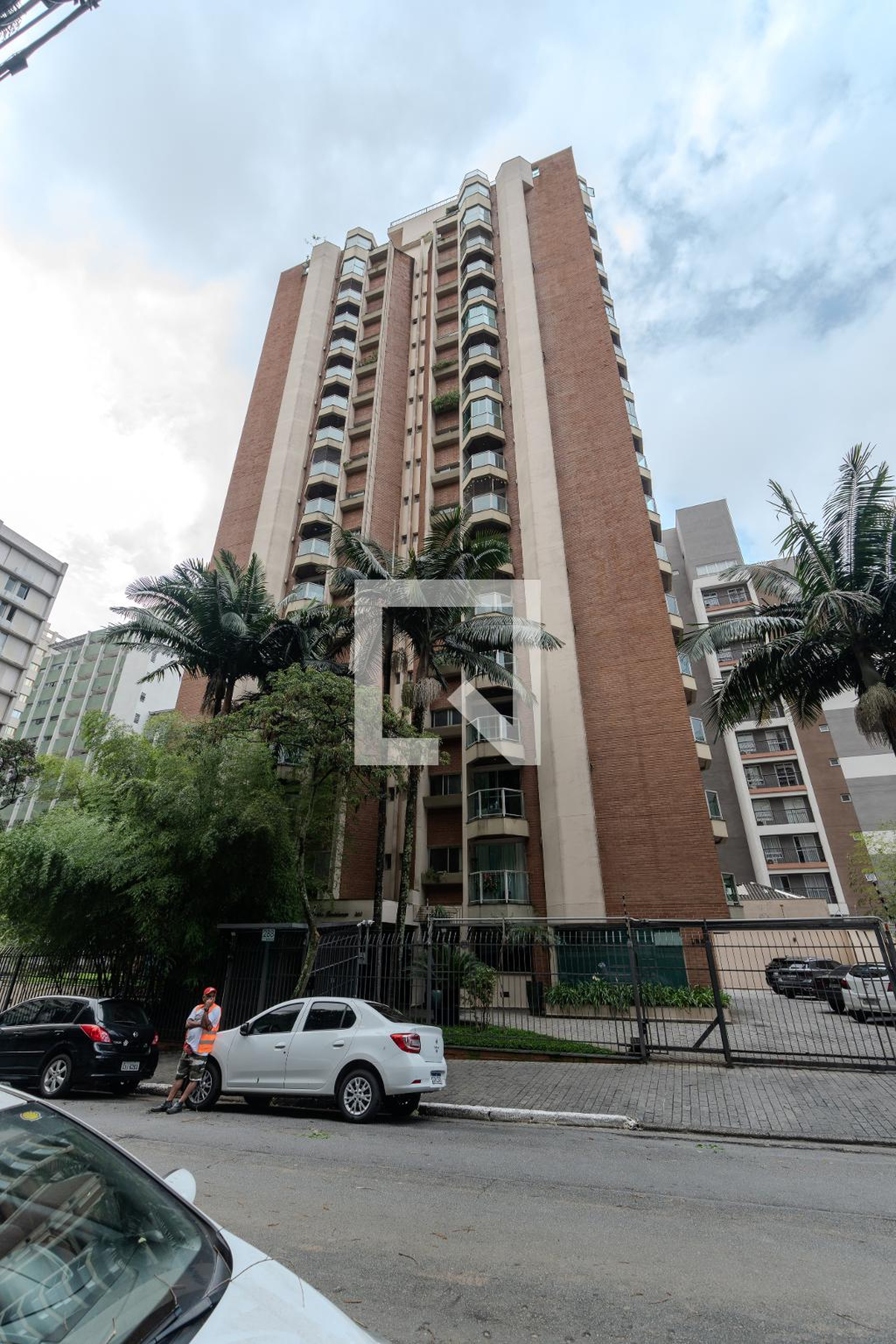 Fachada Edifício Paradise Residence