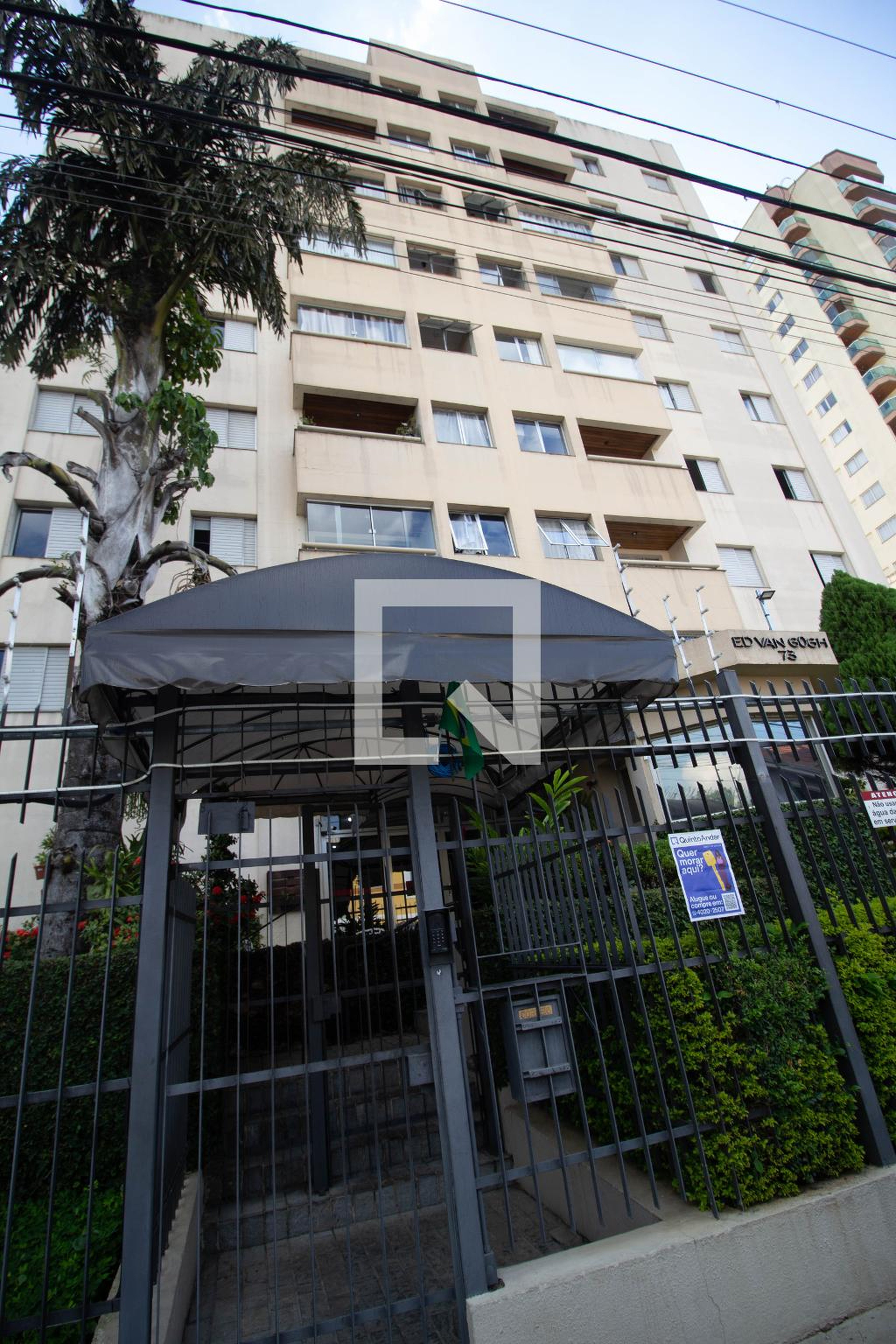 Fachada Edifício Van Gogh