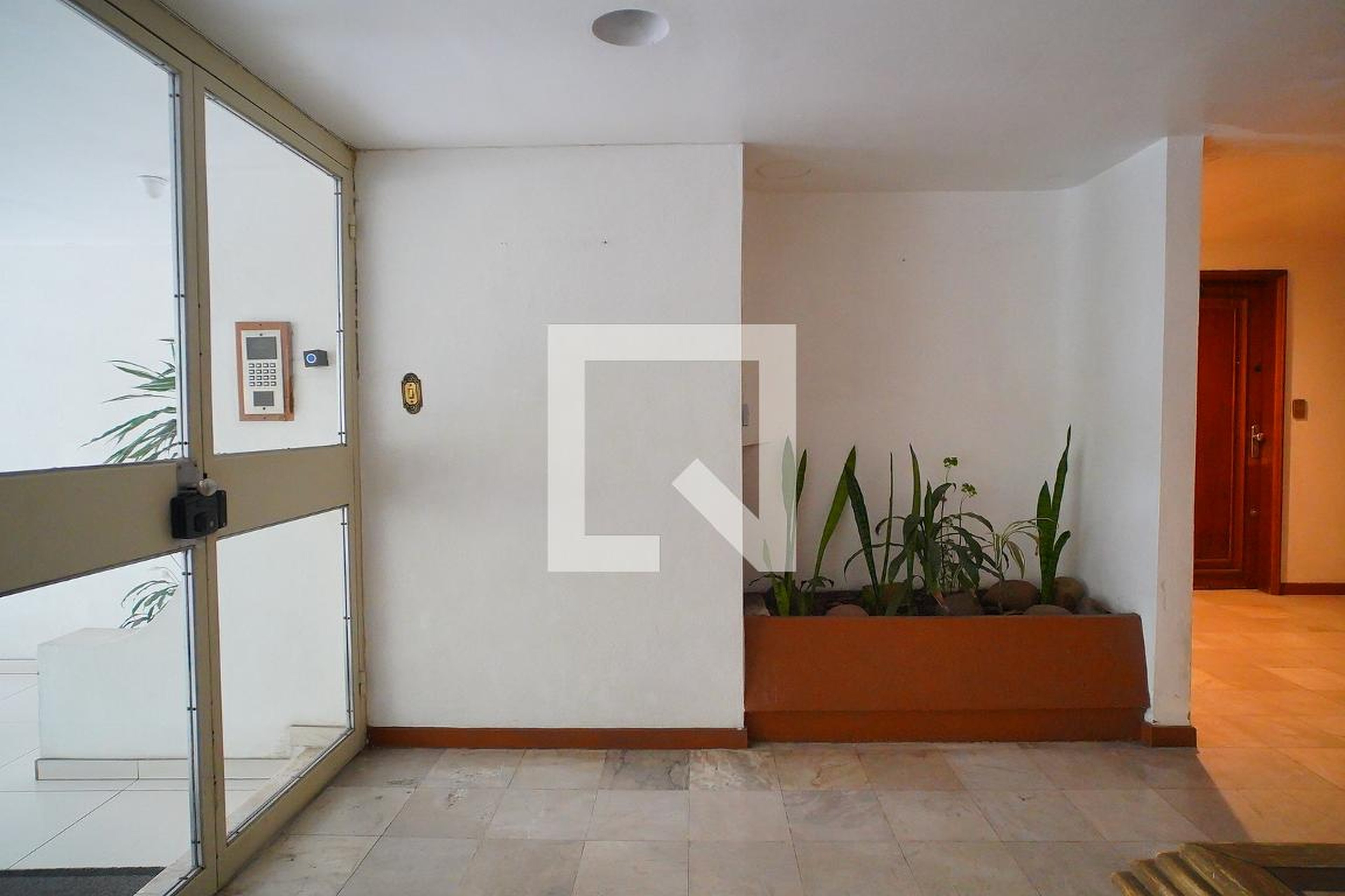 Hall de entrada Condomínio Flamingo