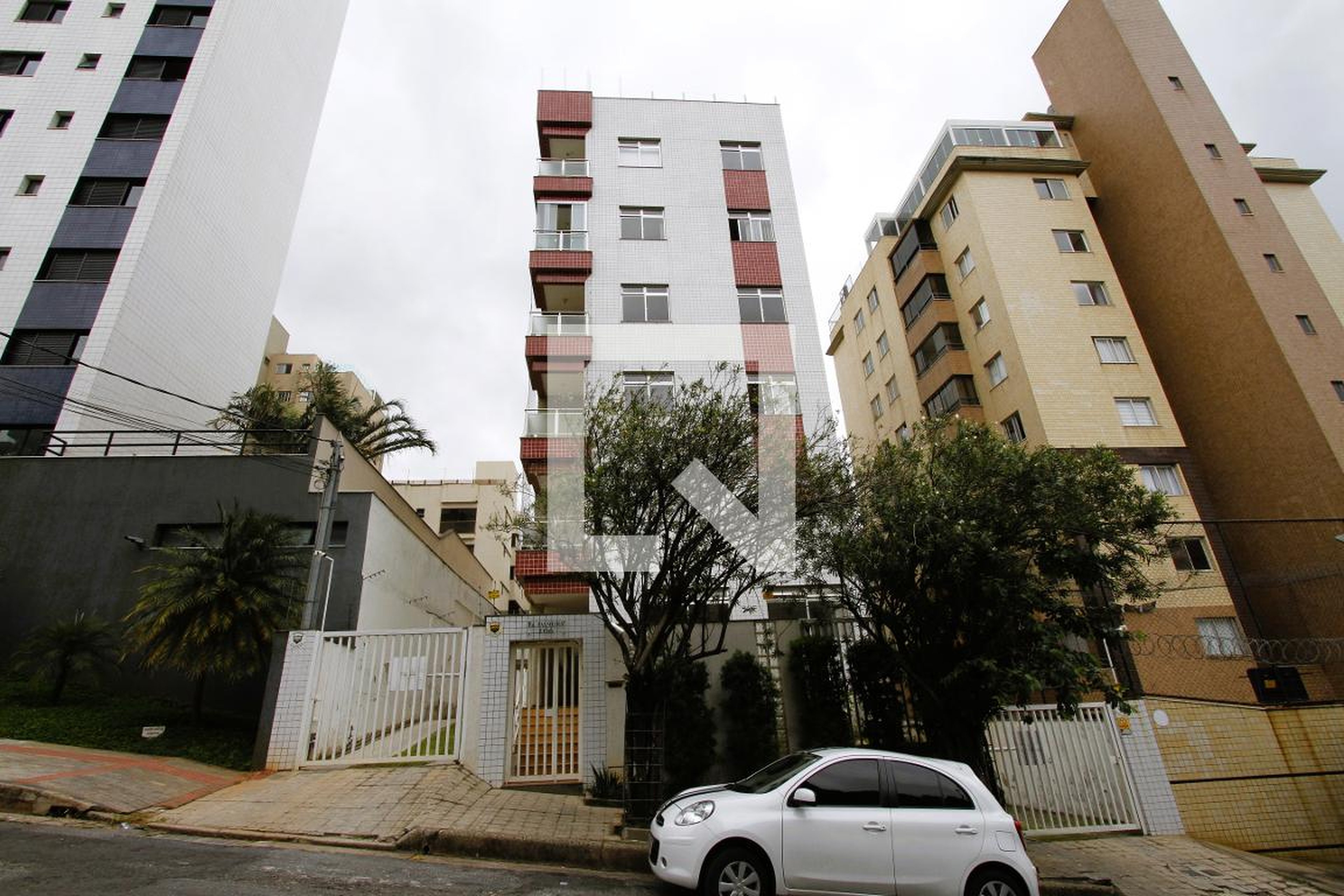 Fachada Condomínio em Rua Pedro Natalício de Morais, 106