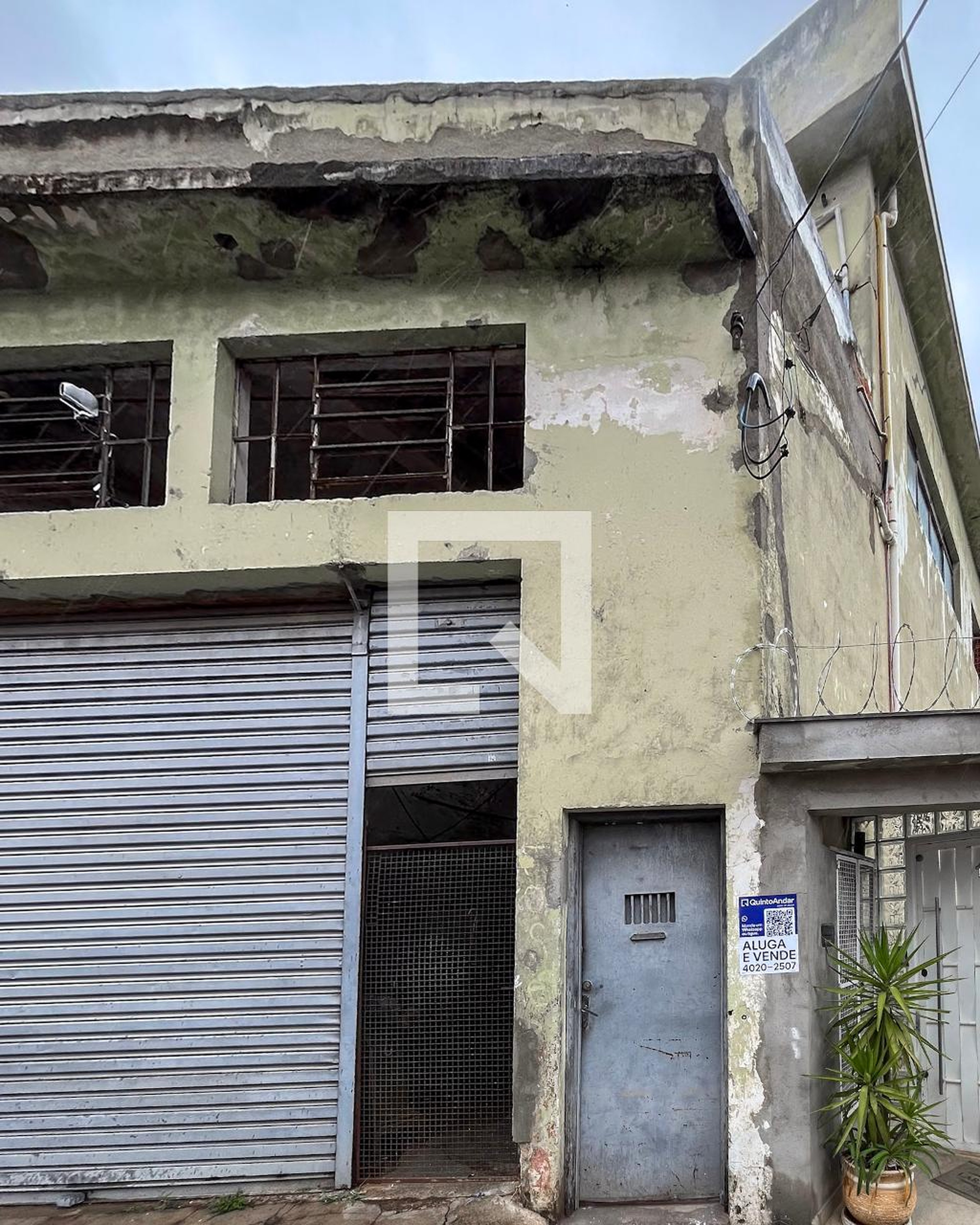 Fachada Condomínio em Rua Francisco de Lima, 115