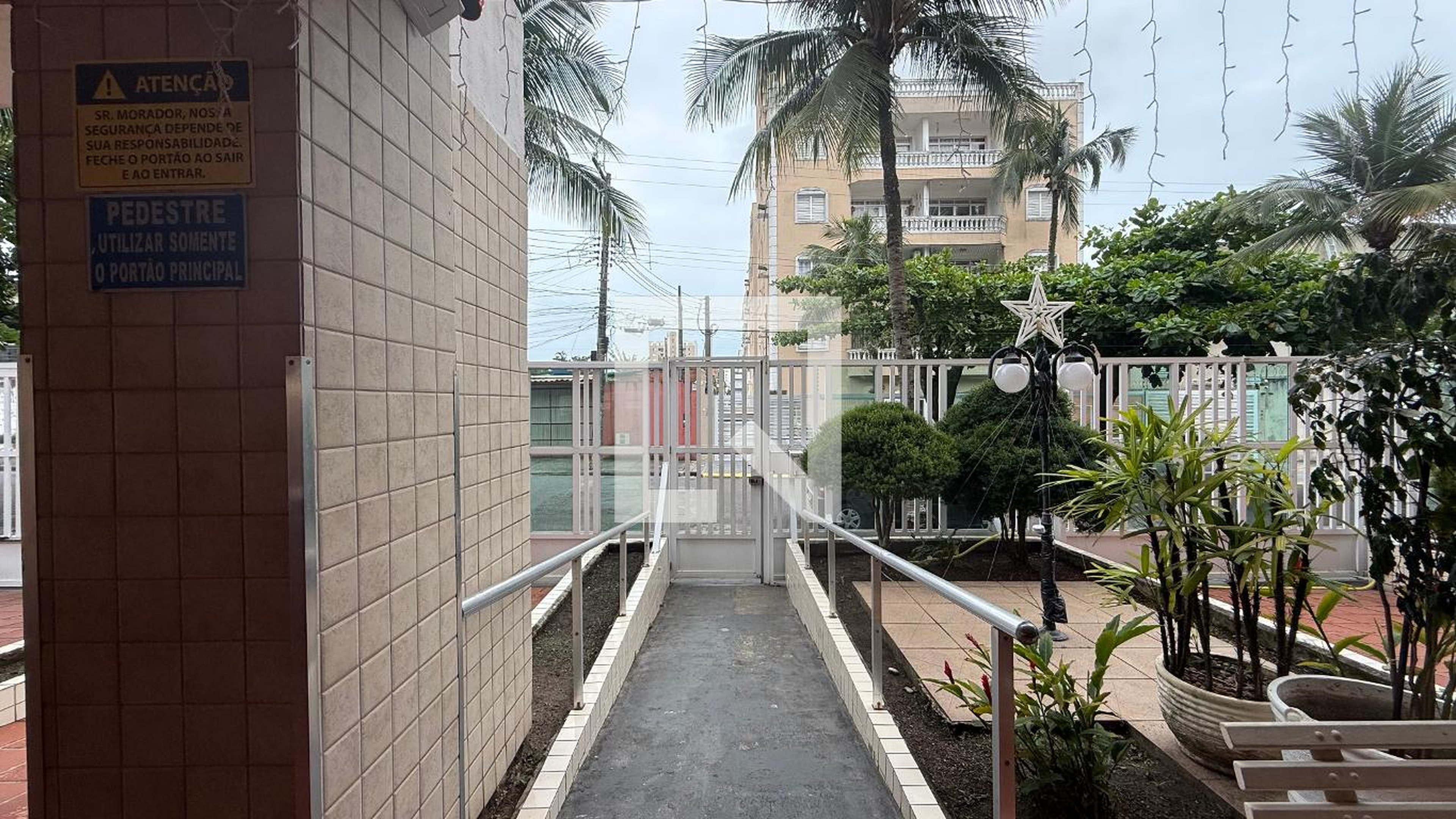 Fachada Condomínio em Avenida Gérson Maturani, 715